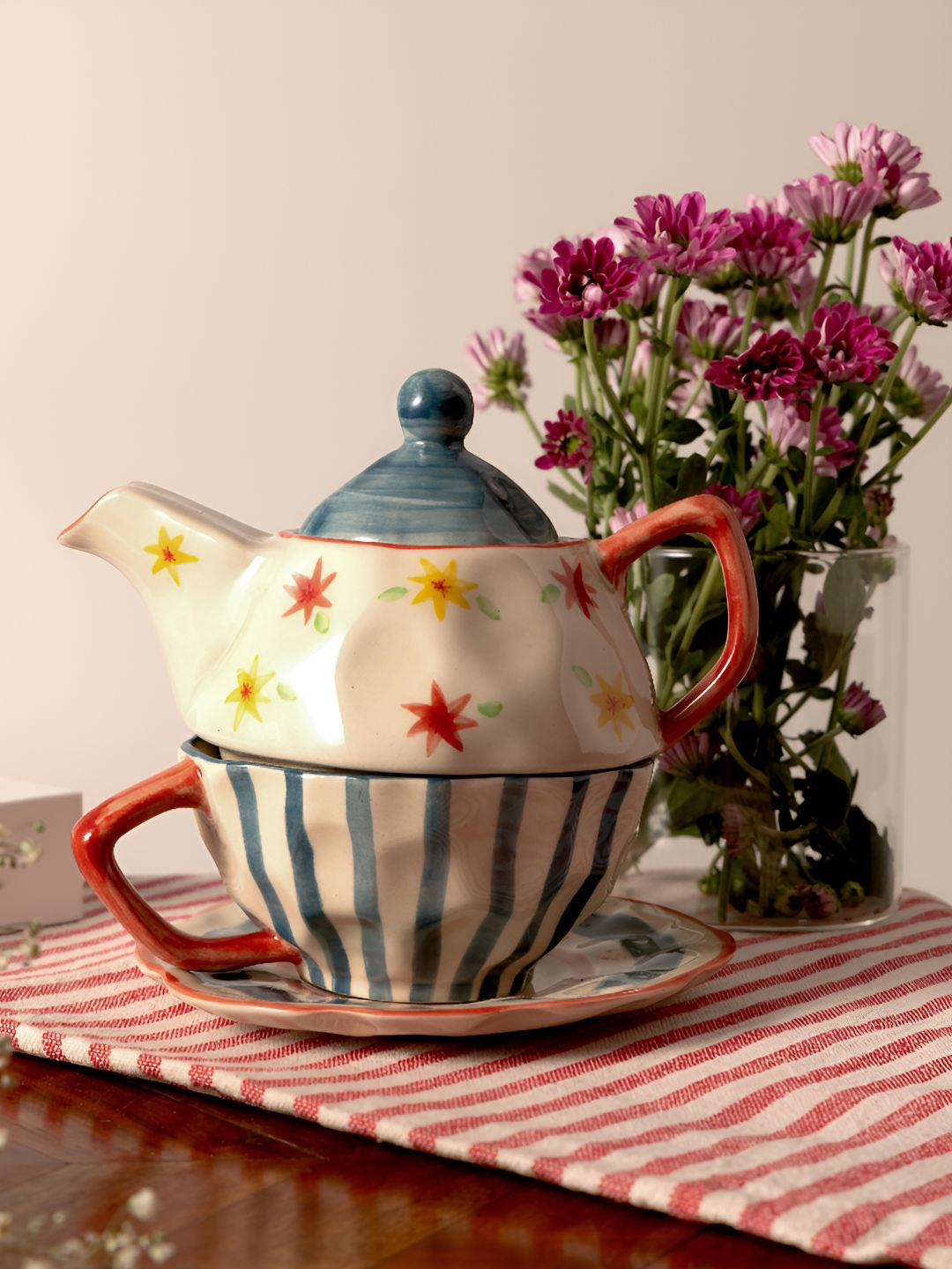 THE INDIAN ROSE Blooms and Tales White and Grey Textured Stoneware Tea Set 200 ml