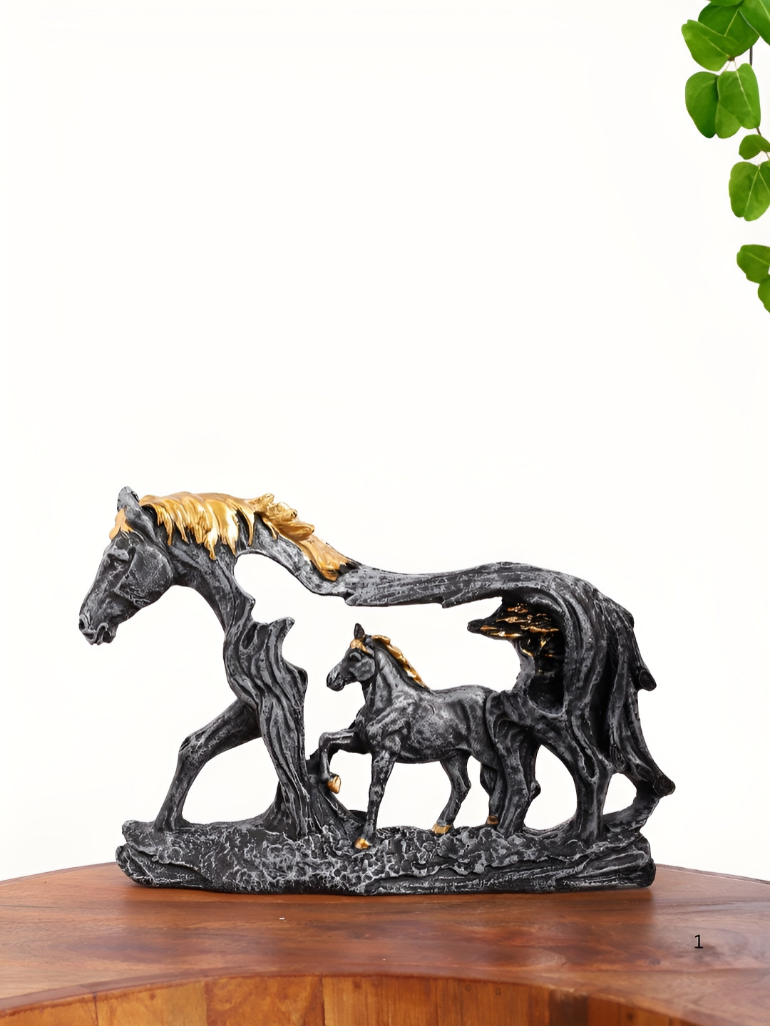 INTERNATIONAL GIFT Regal Horse Family Black Polyresin Glossy Living Room Hand-Crafted Small Showpiece - 7.5 Inches