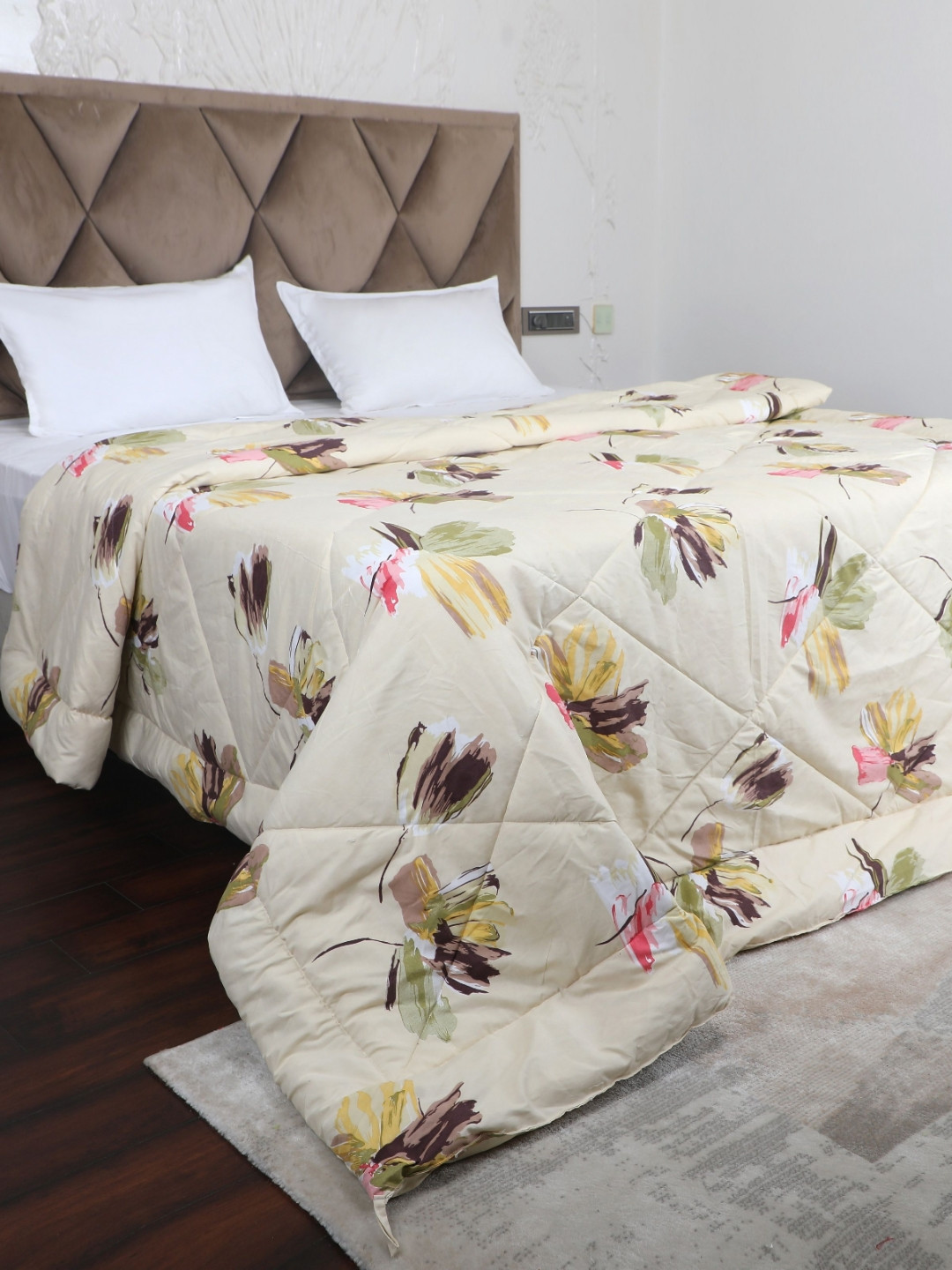 AJISH Yellow & Green Floral Mild Winter 233 GSM Double Bed Comforter