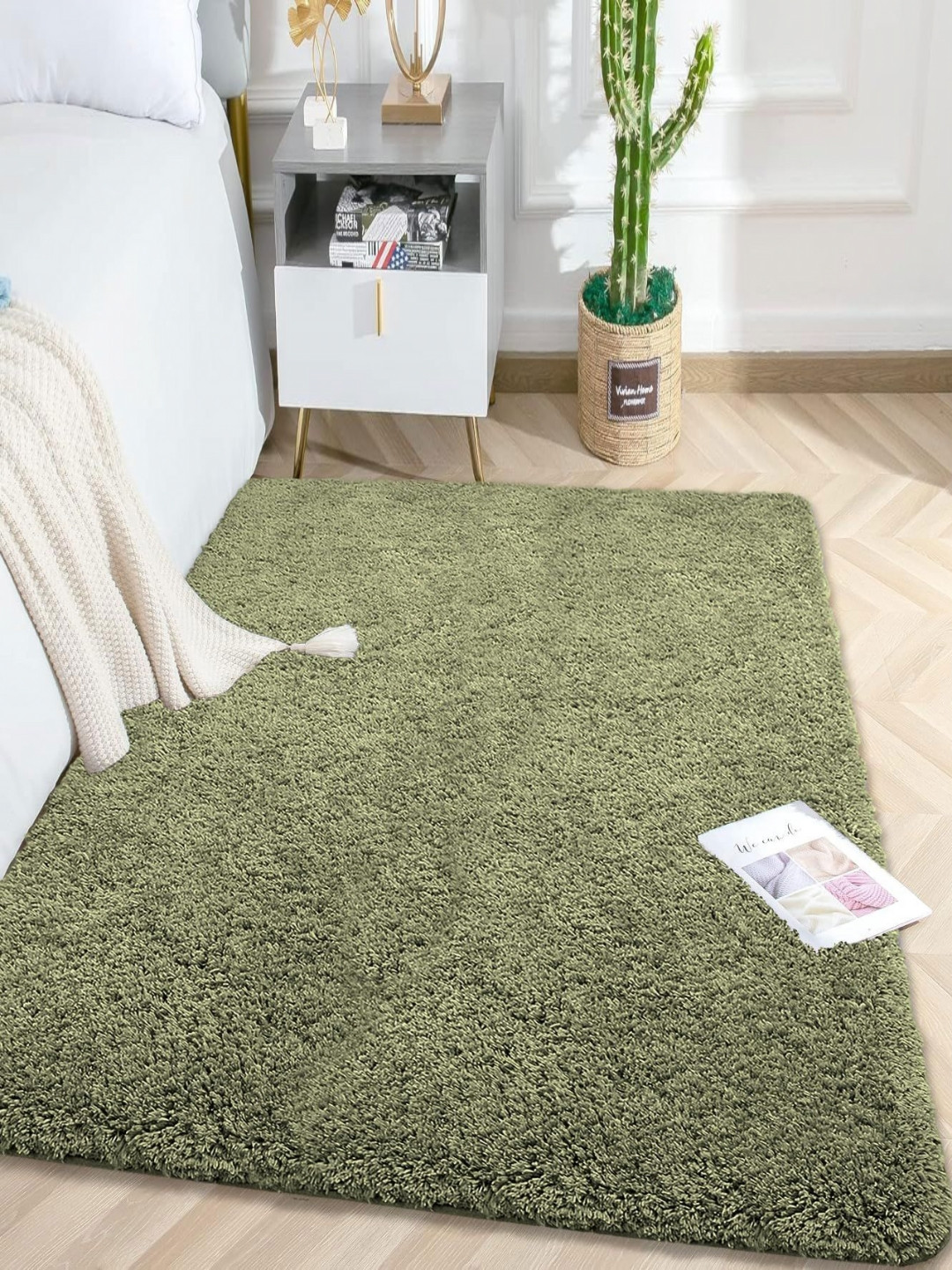 LUXEHOME INTERNATIONAL Vegas Green Textured Anti-Skid Super Soft Carpet