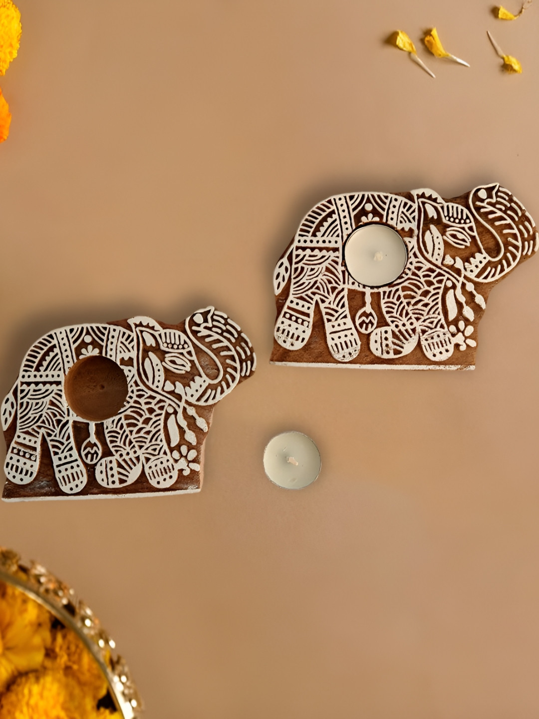 MAATIR DESIGNS Tan & White 2 Pieces Wooden Candle Holder