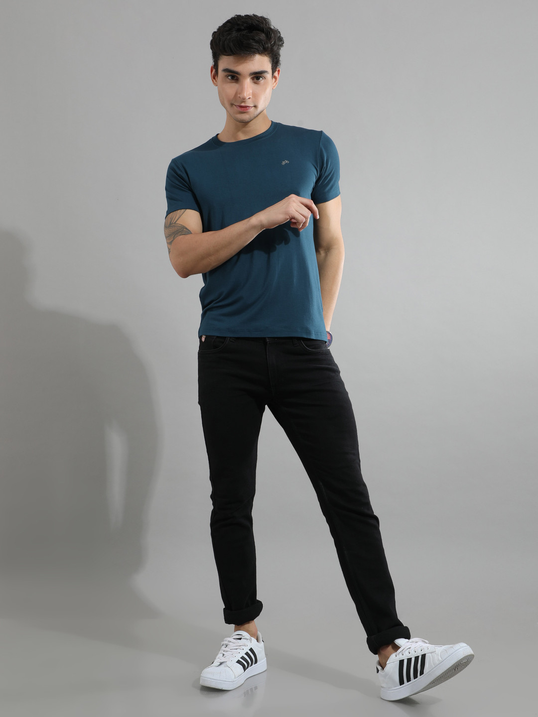 GREEN AGE Men Solid Round Neck Bamboo Slim Fit T-shirt