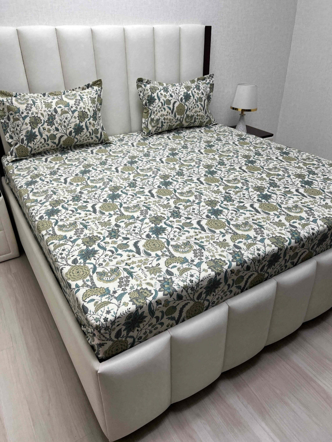 Pure Decor Royal Passion Green Floral Pure Cotton 400 TC Queen Superfine Bedsheet with 2 Pillow Covers-90 x 100 inches