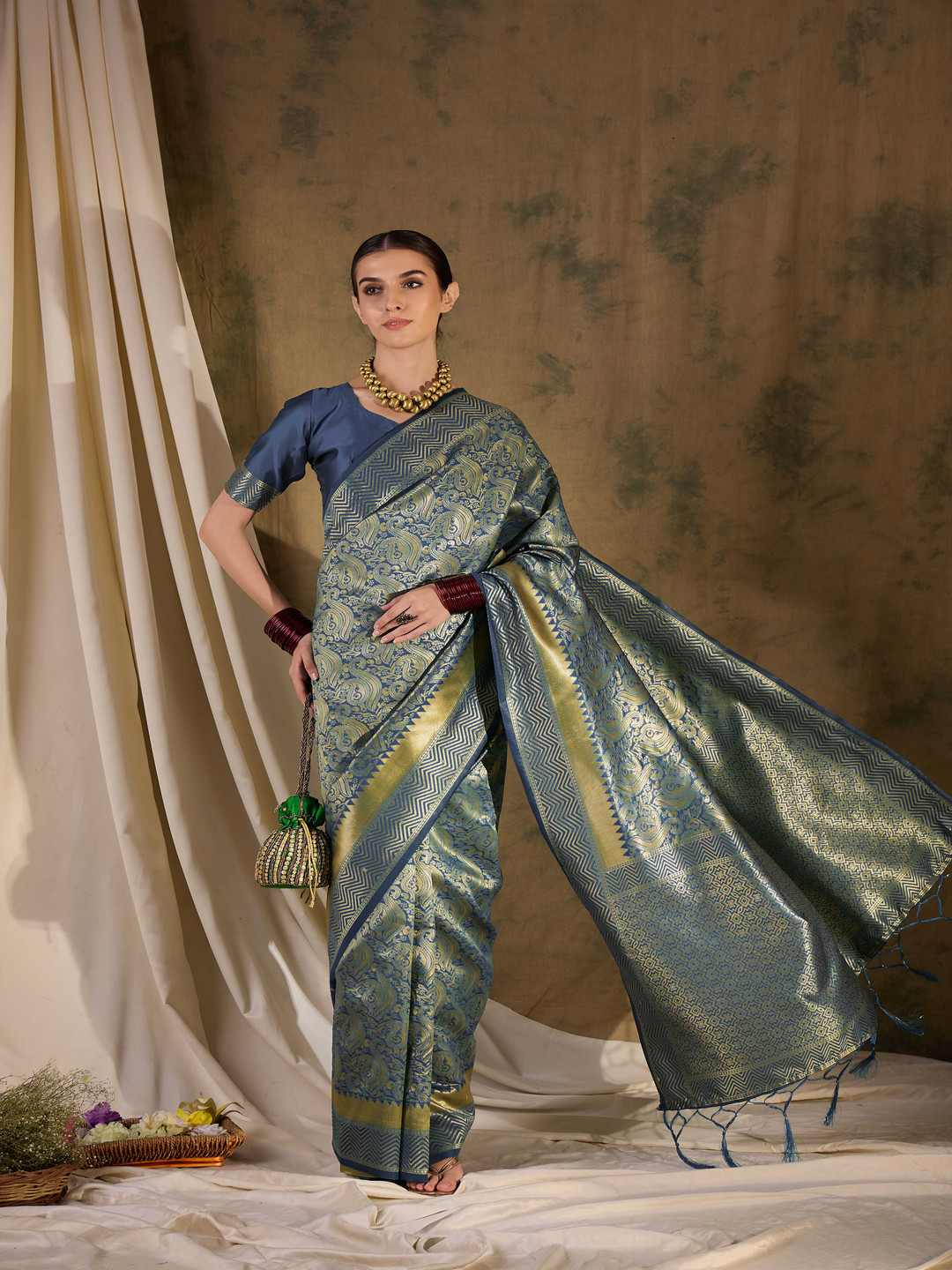 DEVATITHI Grey Banarasi Silk Saree