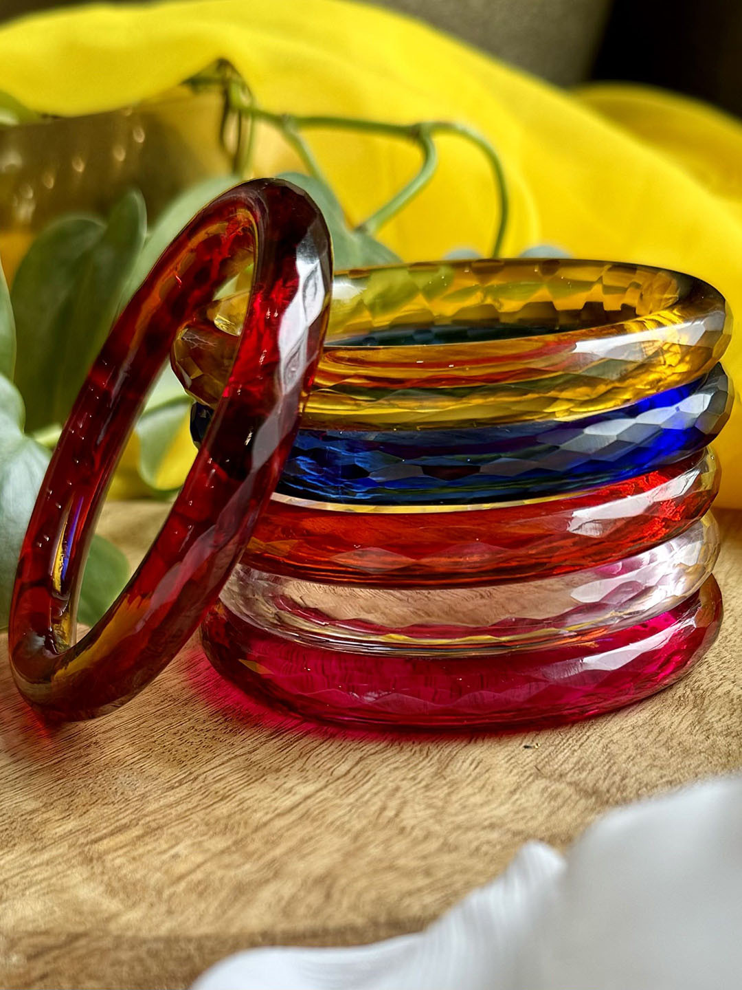 Janpath Online Set Of 6 Crystal Cut Glass Bangles