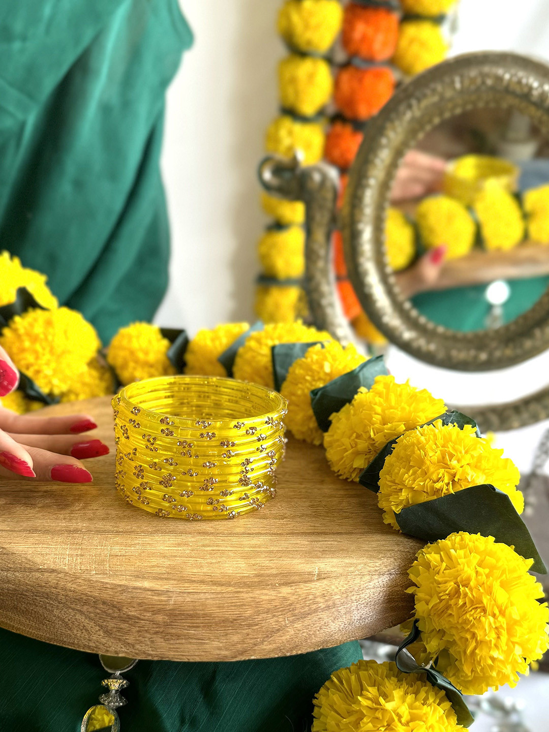 Janpath Online Set Of 12 Stone Studded Glass Bangles