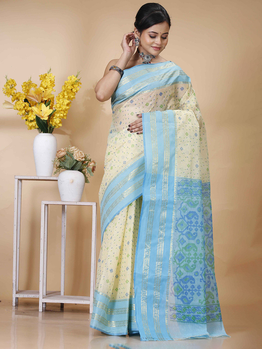 SRILOK Floral Zari Pure Cotton Fusion Taant Saree