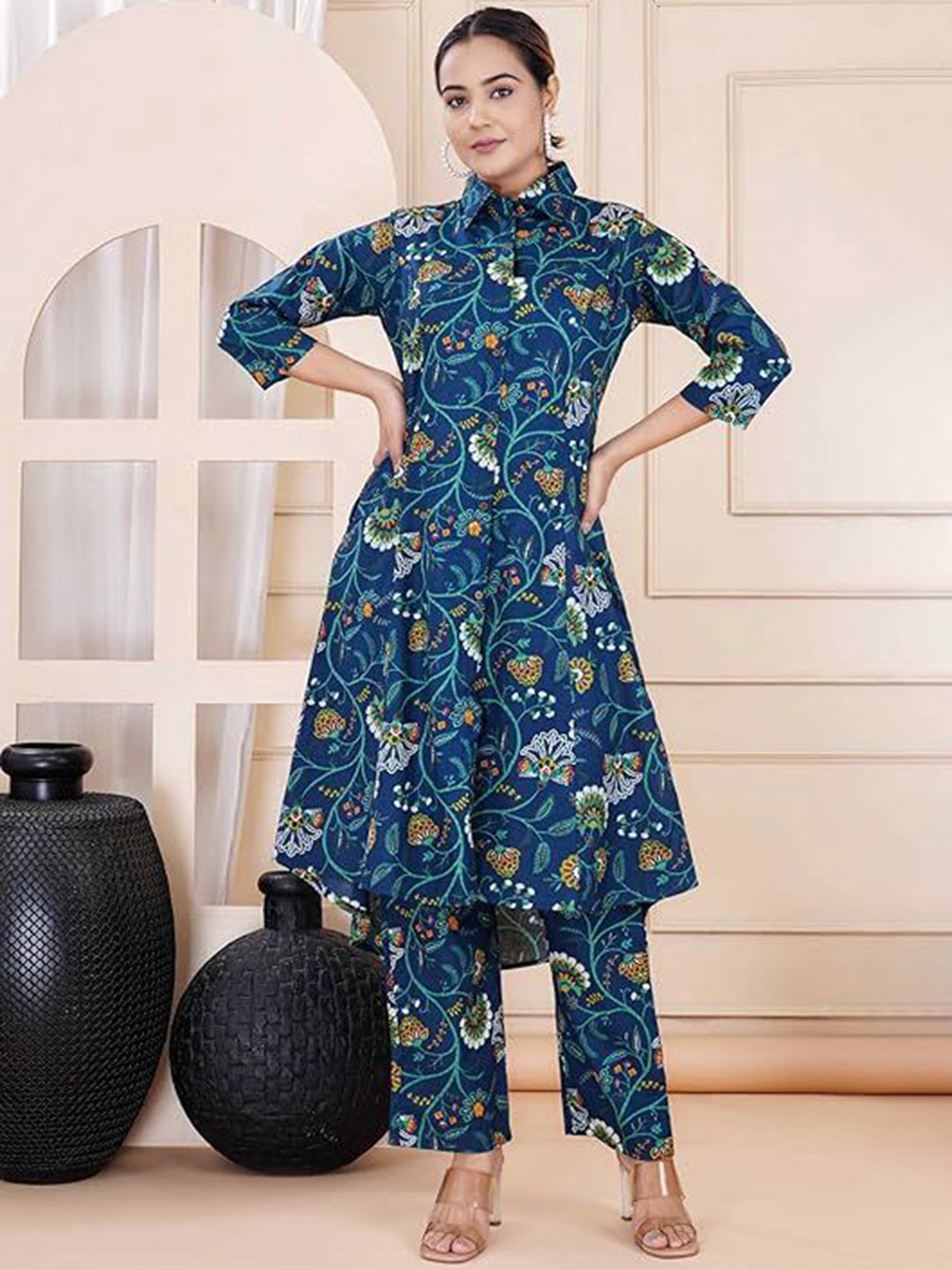 Badthunia Fab Women Floral Printed Regular Thread Work Kurta with Trousers