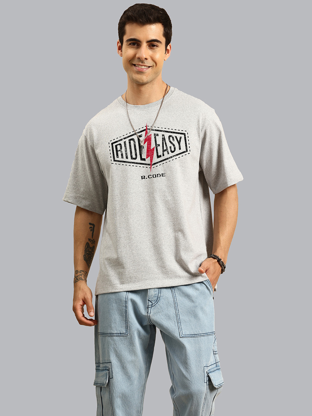 R.Code by The Roadster Life Co. Men Applique T-shirt