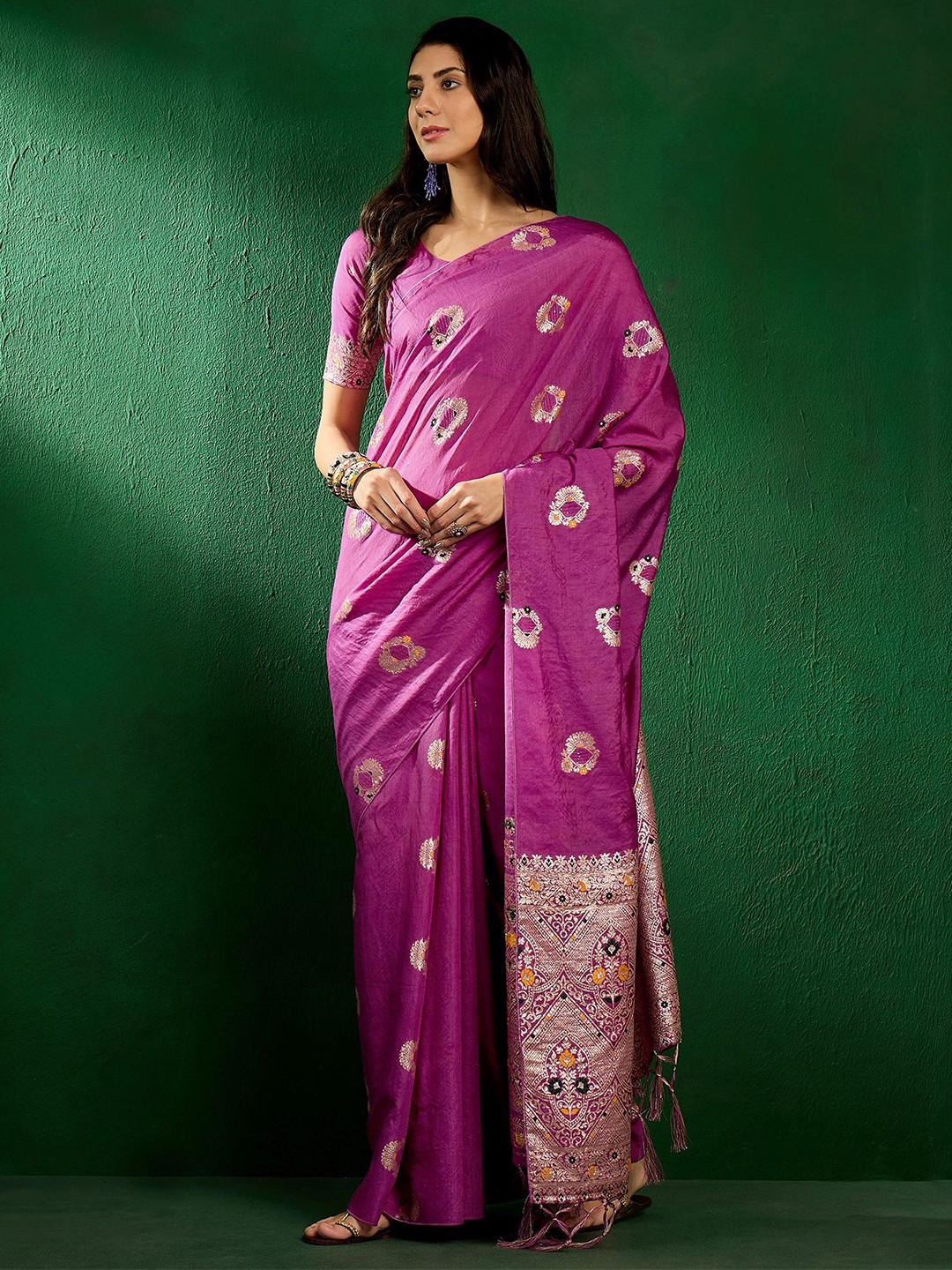 DEVATITHI Woven Design Lavender Silk Blend Saree