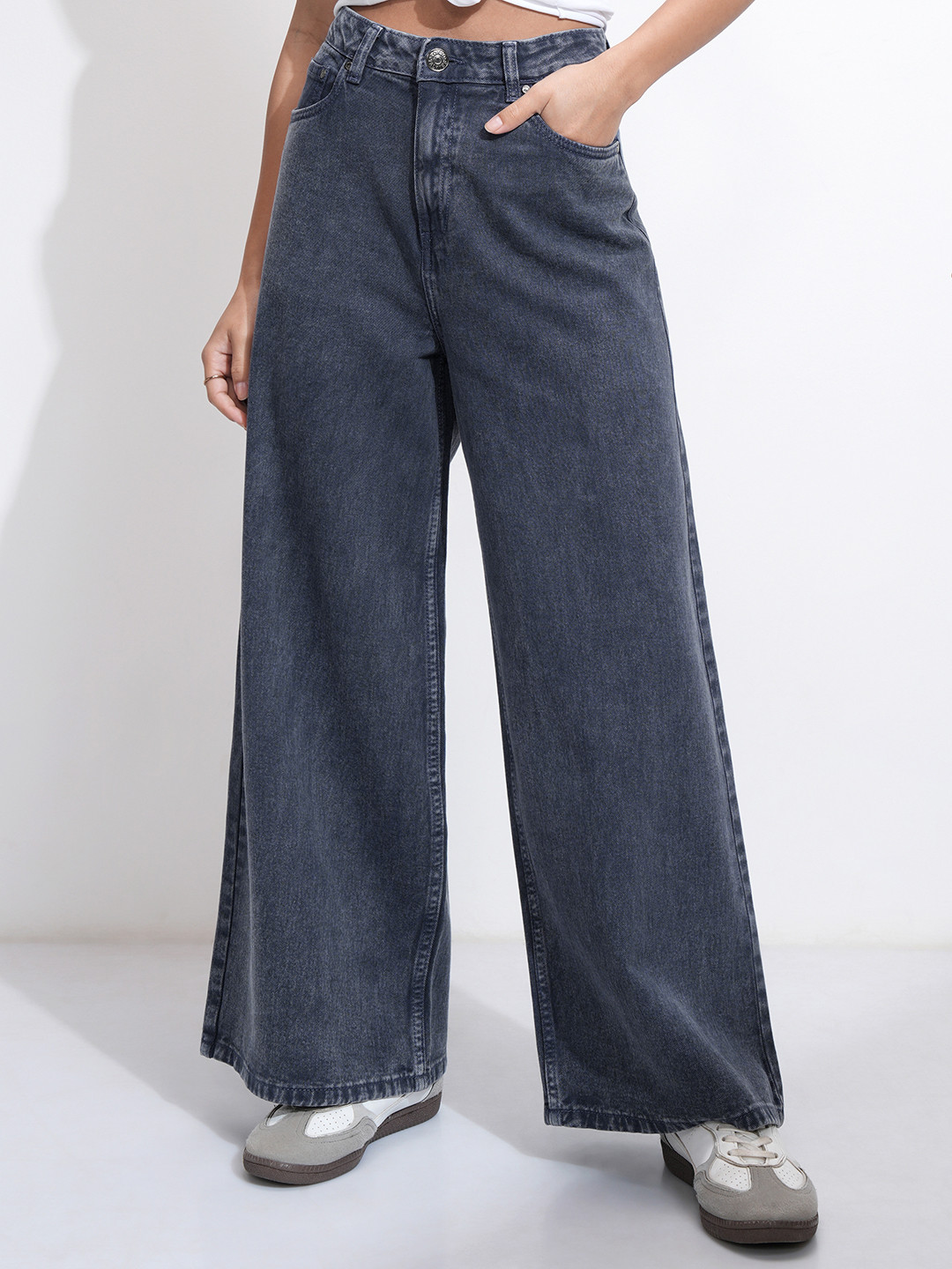Tokyo Talkies Women Denim Pant Bell Bottom