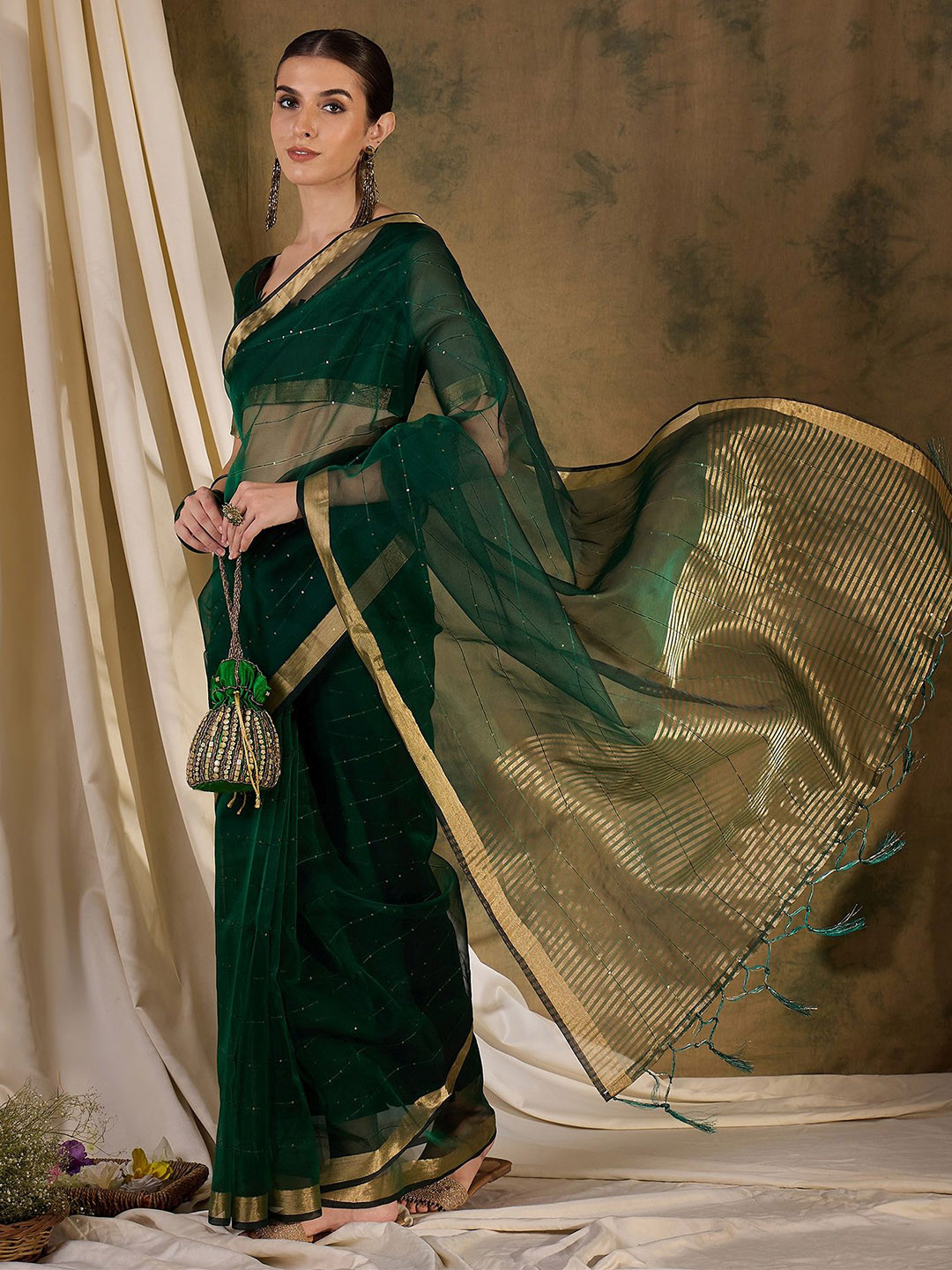 DEVATITHI Women Organza Silk Saree