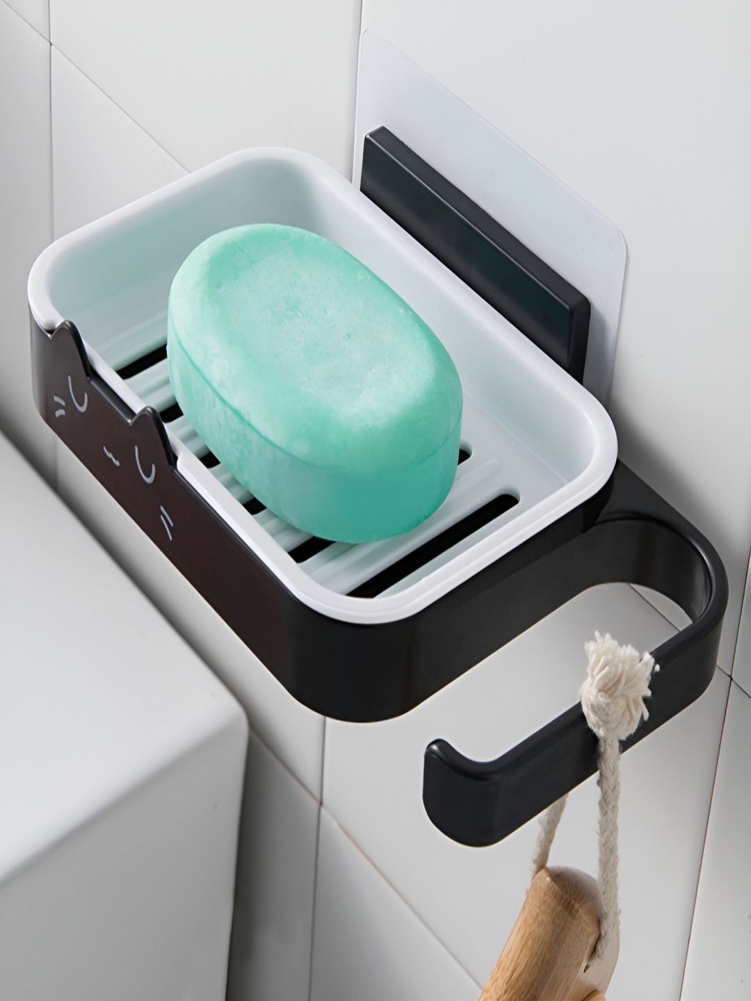 HOKIPO Black & White Solid Plastic Soap Dish