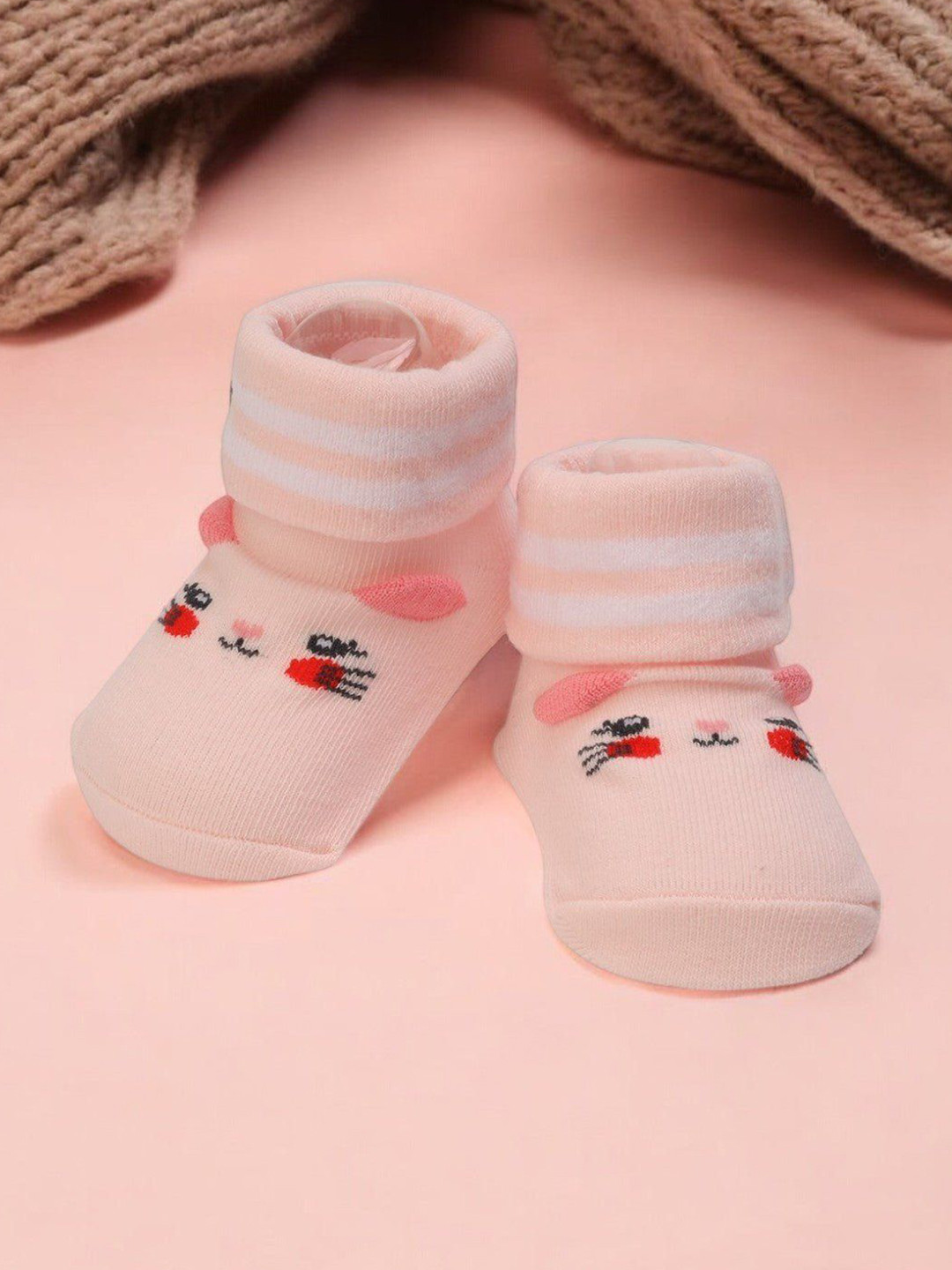 Yellow Bee Infant Girls Patterned Non-Slip Ankle Length Socks