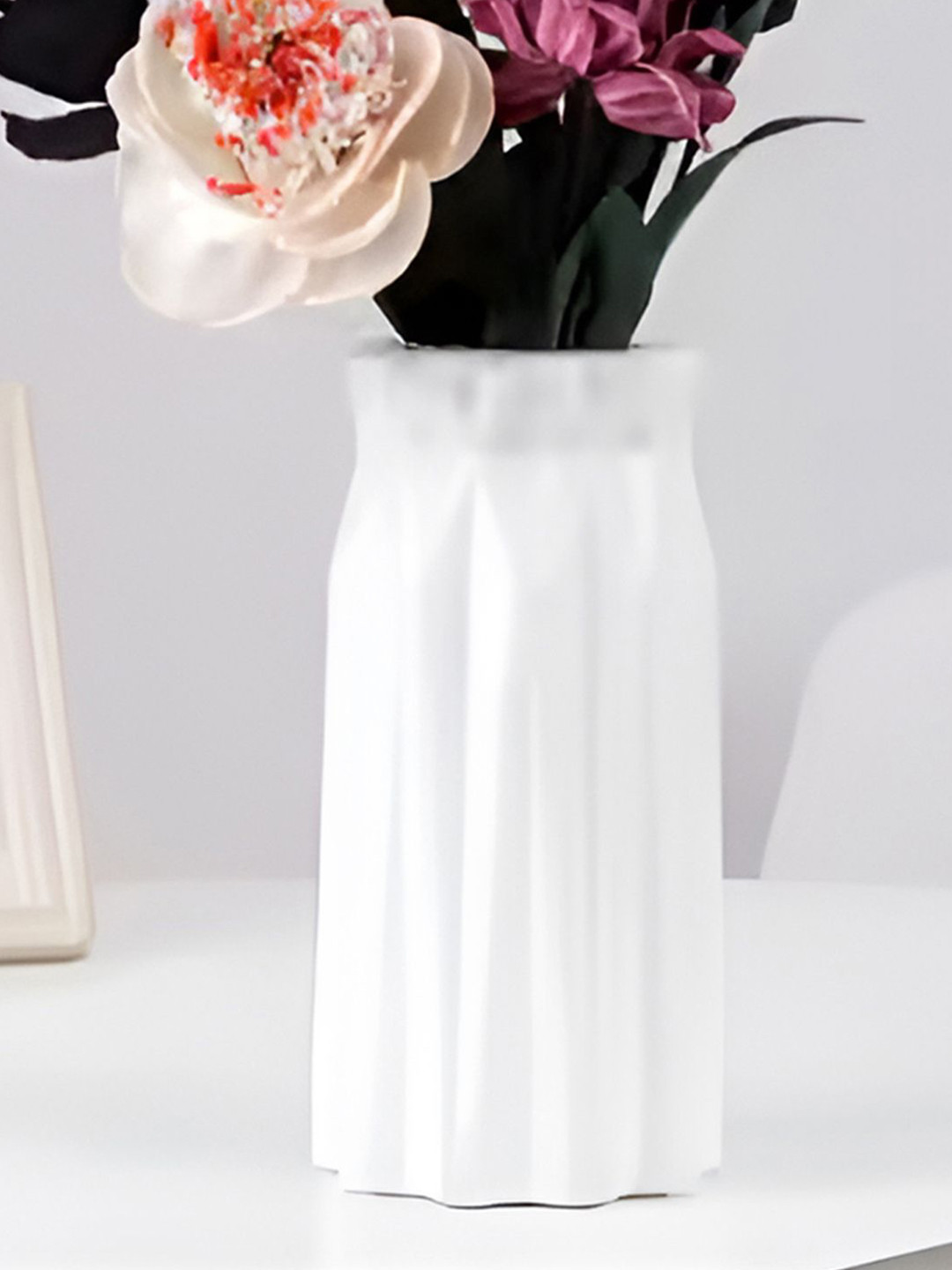 DecorTwist White Plastic Flower Vases for Home Decor (Pack of 2)