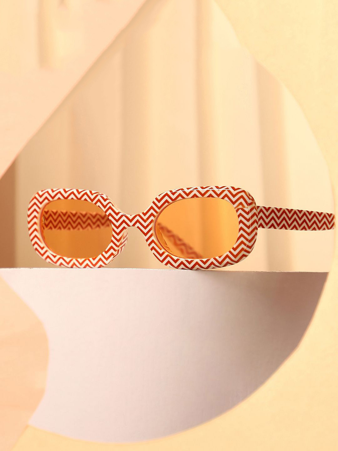 HAUTE SAUCE  Women's The Zany Retro Rectangular Sunglass - AW25_HSSG2765