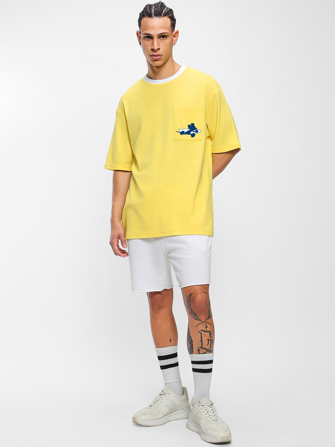 Bewakoof Men Mickey Mouse Printed Round Neck Cotton Oversized T-shirt