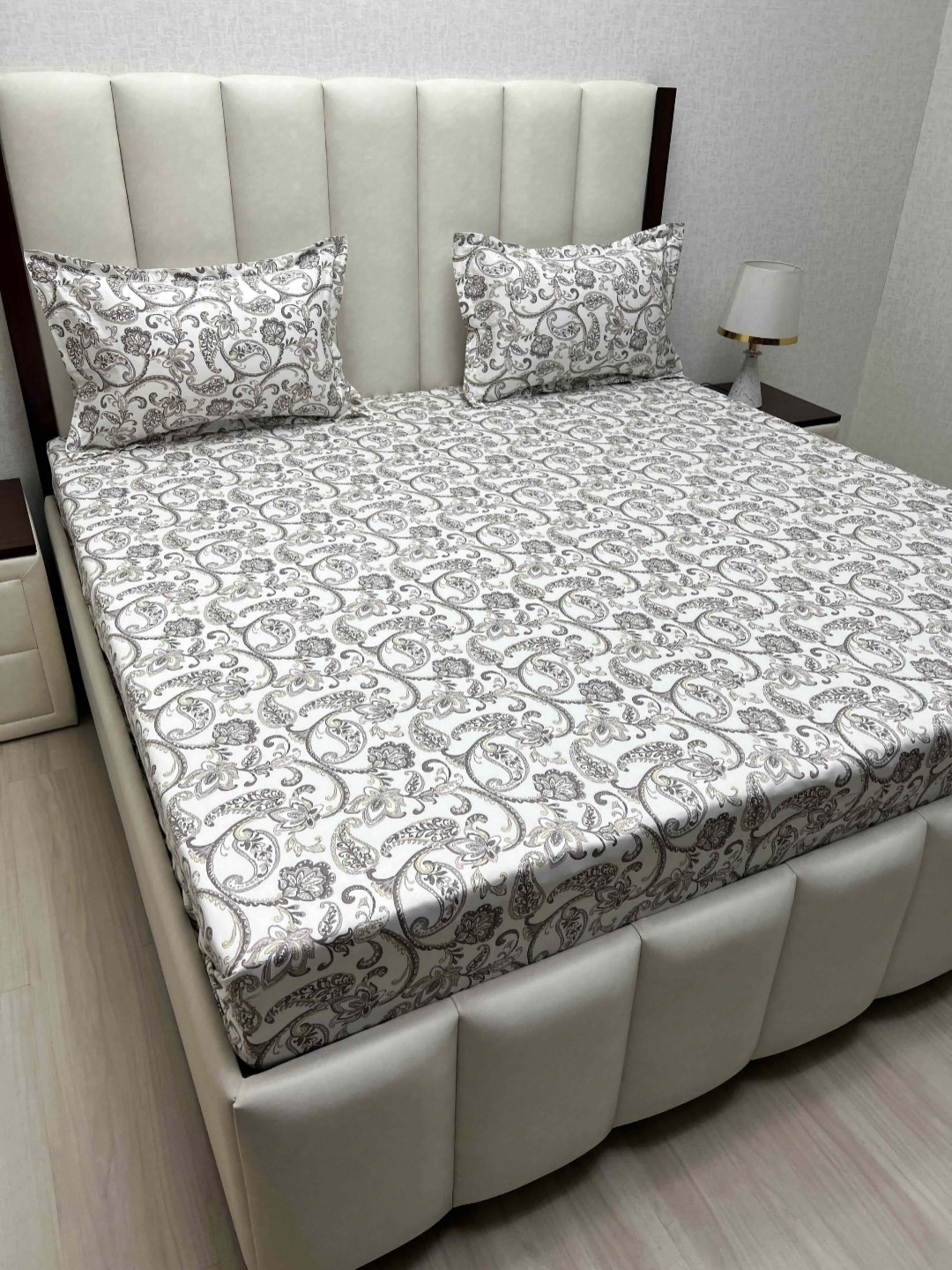 Pure Decor Brown Paisley Pure Cotton 250 TC Queen Superfine Bedsheet with 2 Pillow Covers-90 x 100 inches