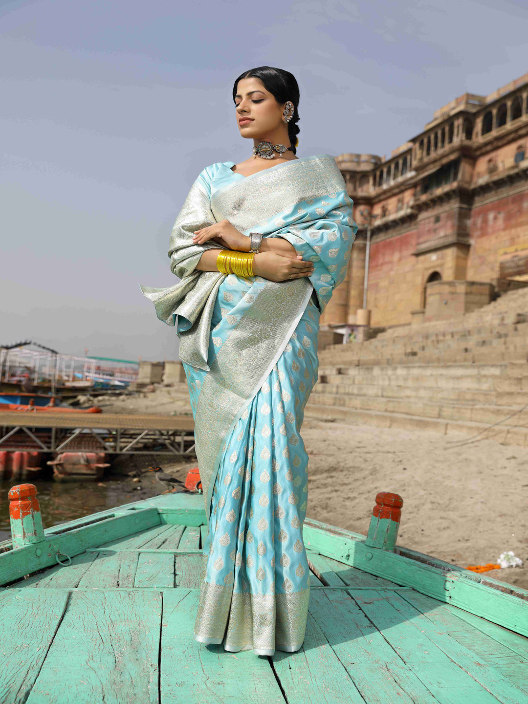 The Front Row Ethnic Motifs Woven Design Zari  Banarasi Saree