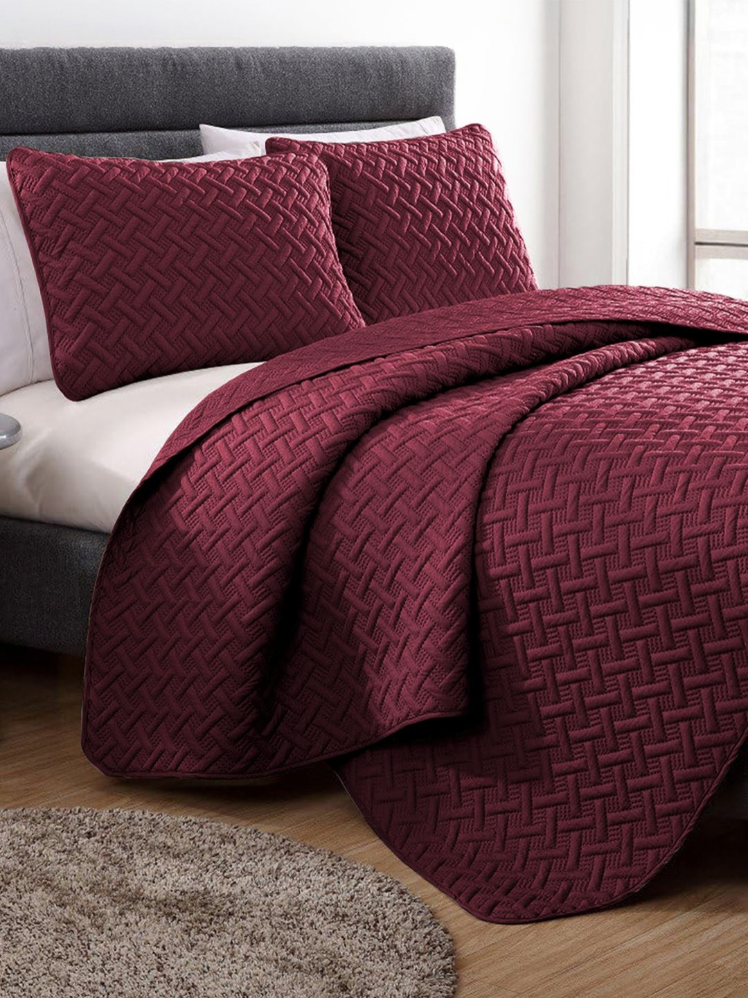 Story@home 3Pcs Maroon 400 TC Textured Quilted Bed Cover With 2 Pillow Covers