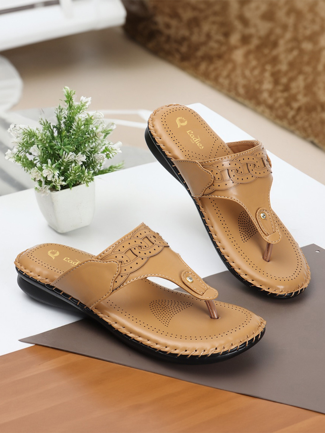 Ladies Hub Women T-Strap Flats