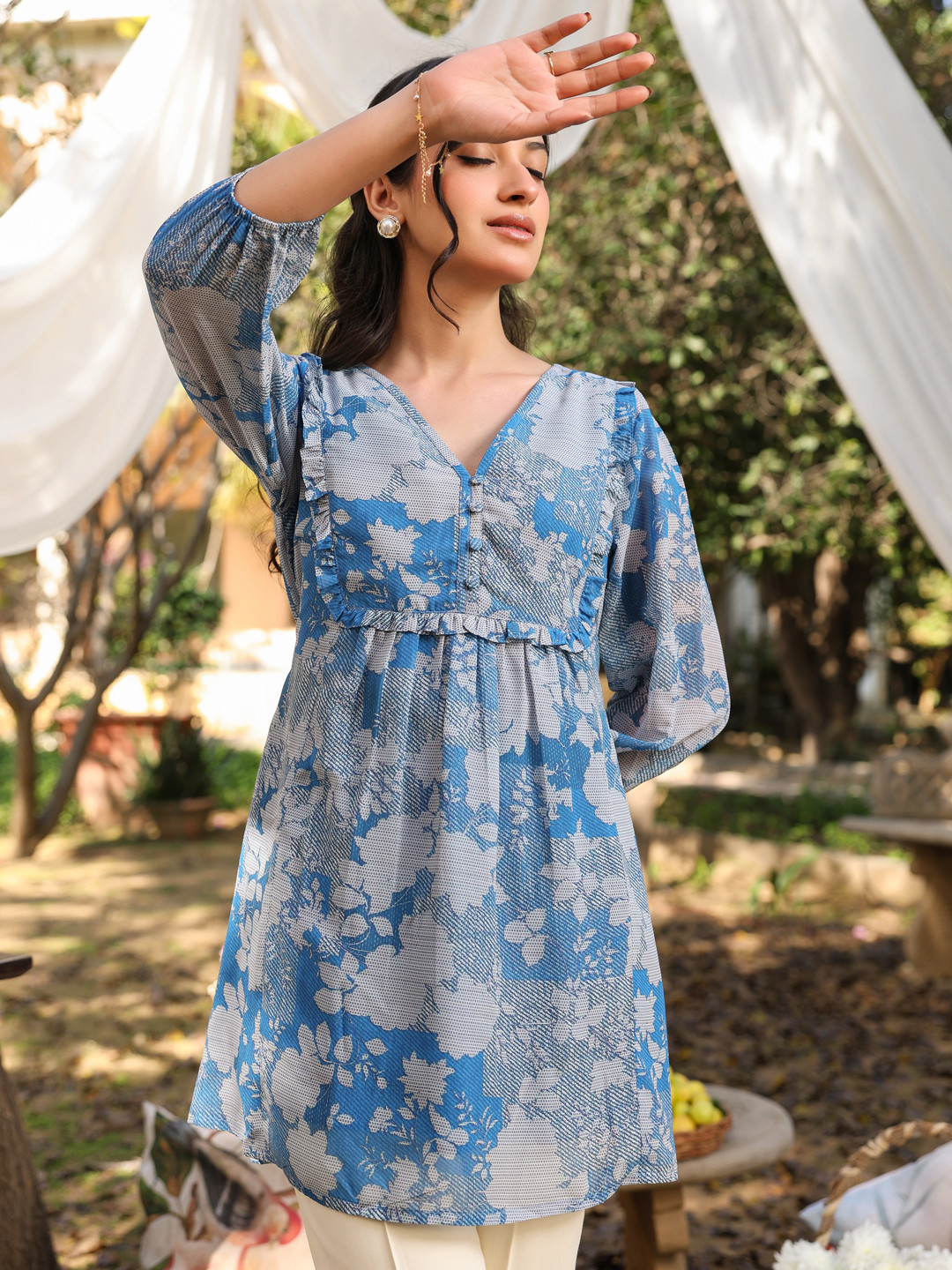 Janasya Women's Blue Georgette Floral Printed A-Line Tunic