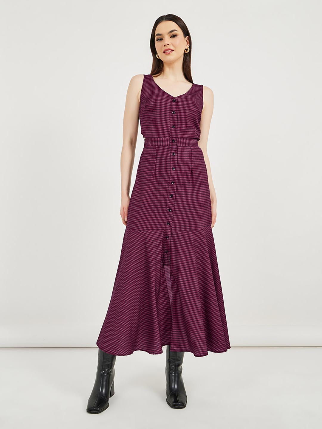 Styli Women V-Neck Checkered Sleeveless A-Line Maxi Dress