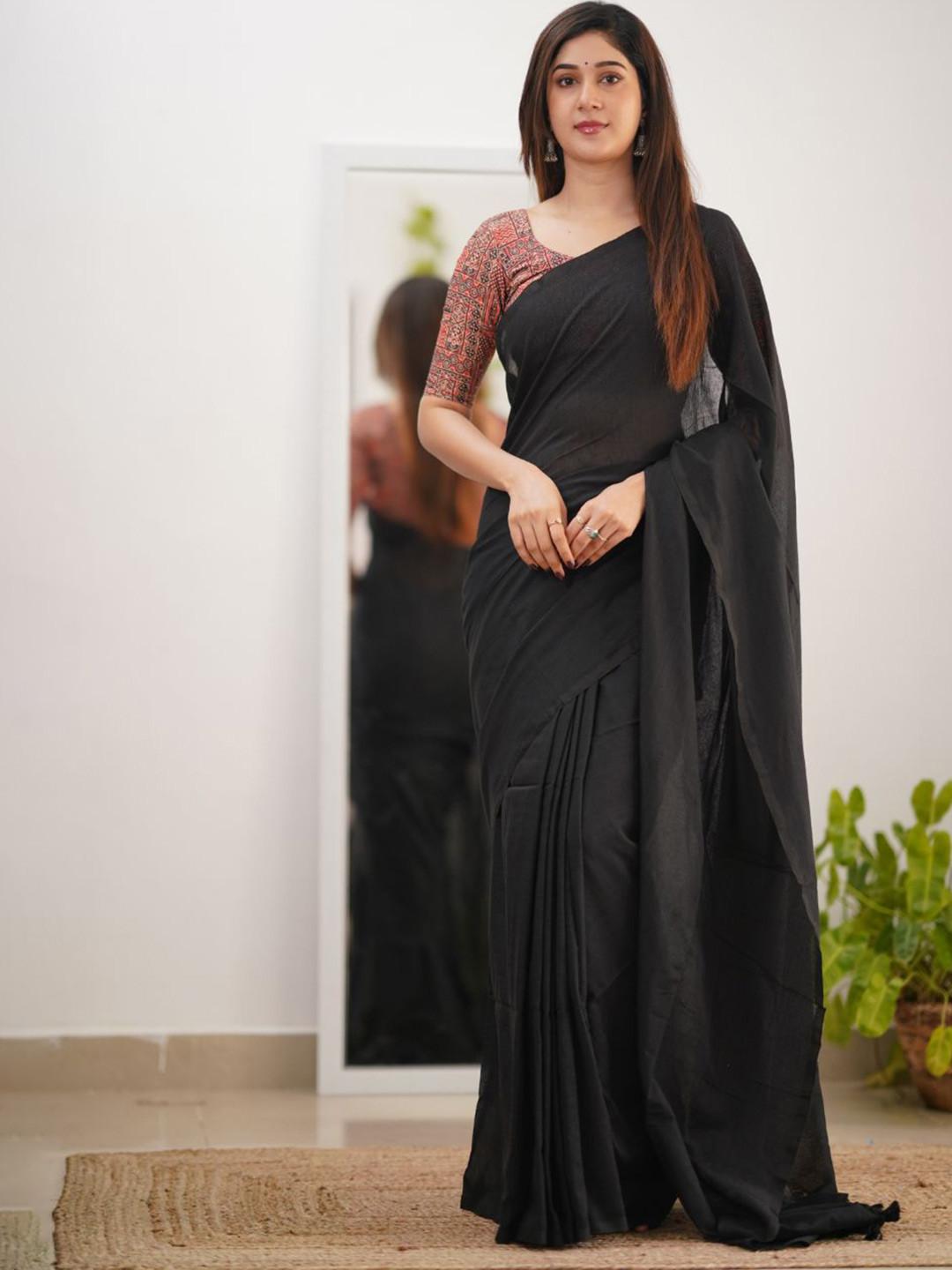 Sutisancha Saree With Designer Blouse