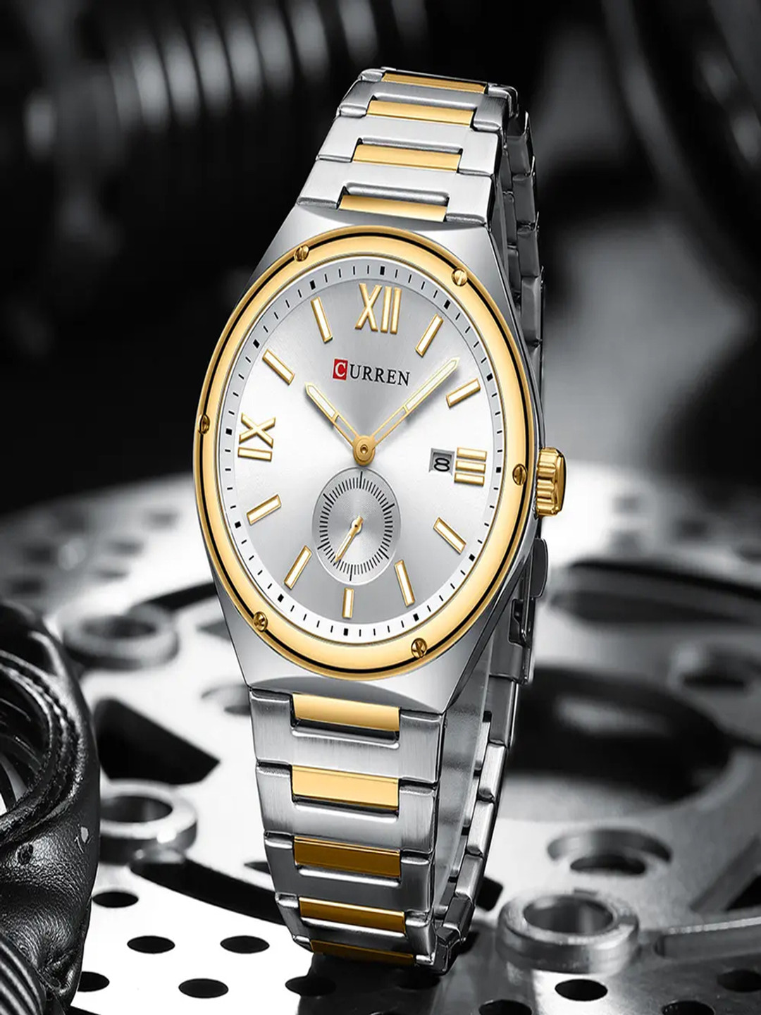 Curren Men Bracelet Style Straps Analogue Watch CR-8471-TT-White