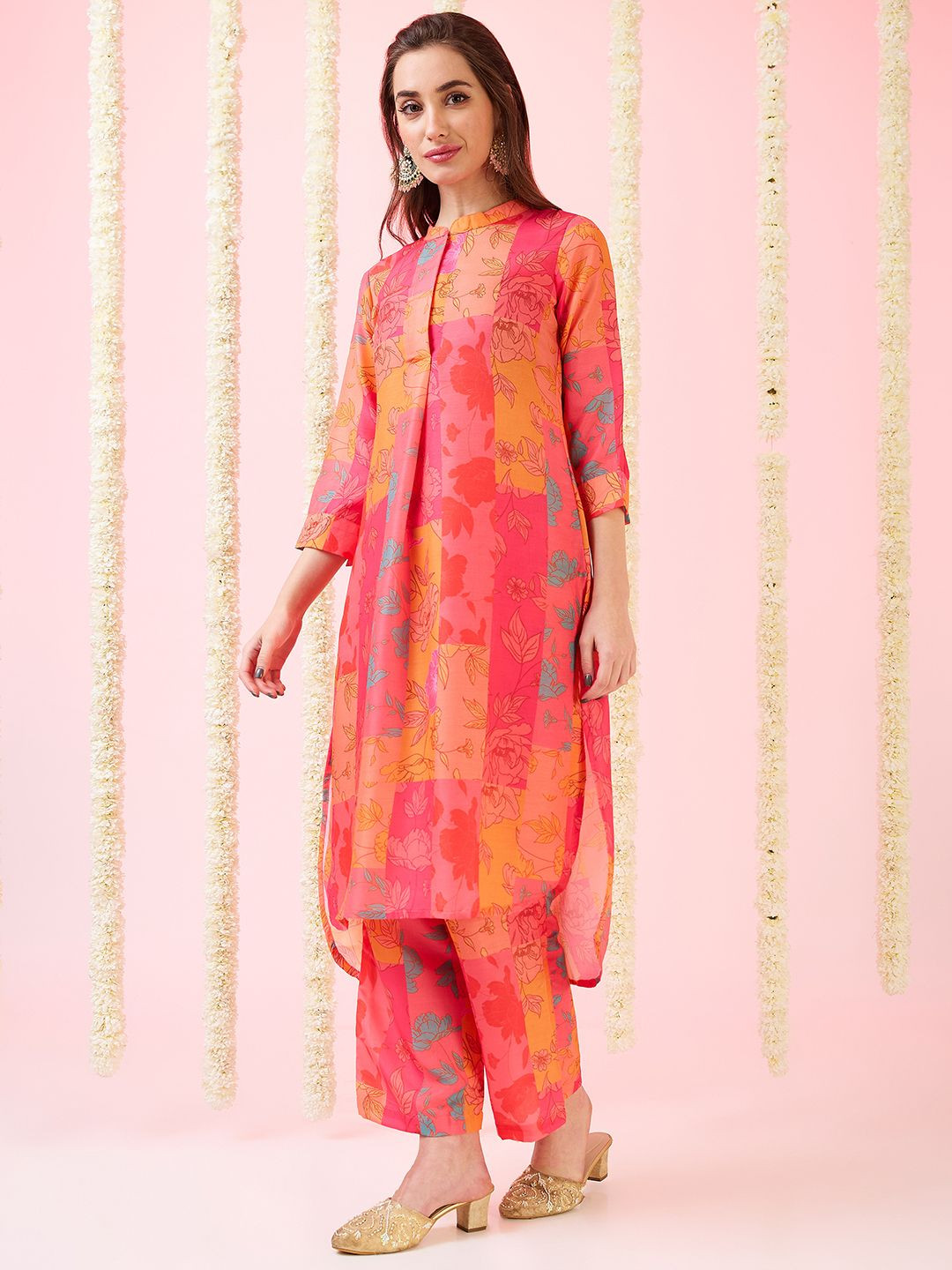 Globus Floral Print Mandarin Collar High-Low Hem Straight Kurta & Pants Fusion Set