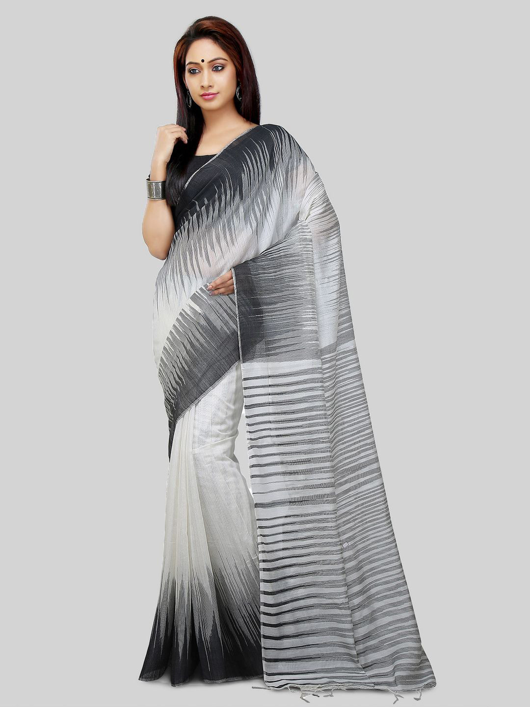 Crochetin Geometric Printed Ikat Saree