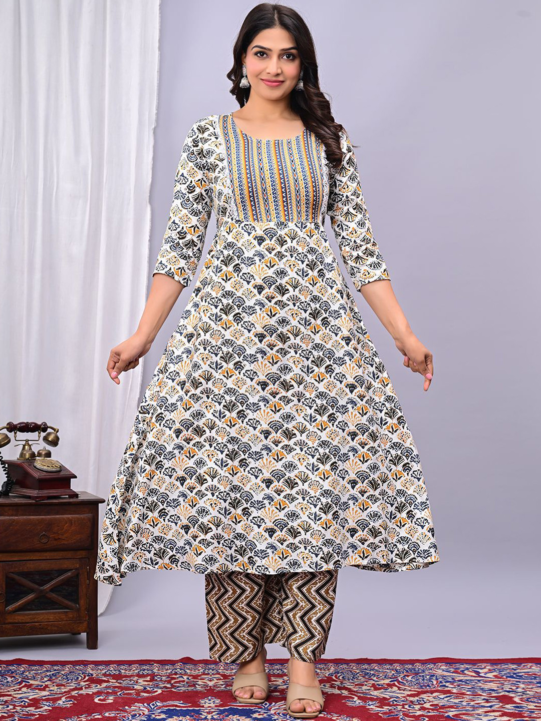 NEKU FASHION Floral Printed Round Neck A-Line Kurta With Trouser