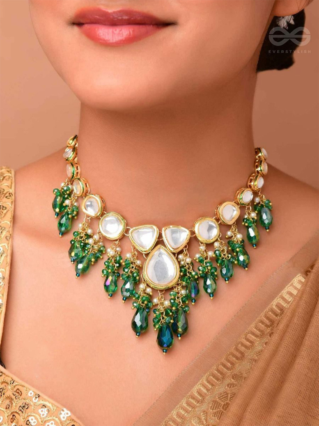 EVERSTYLISH Sanjoya Golden Embellished Polki & Kundan Neckpiece