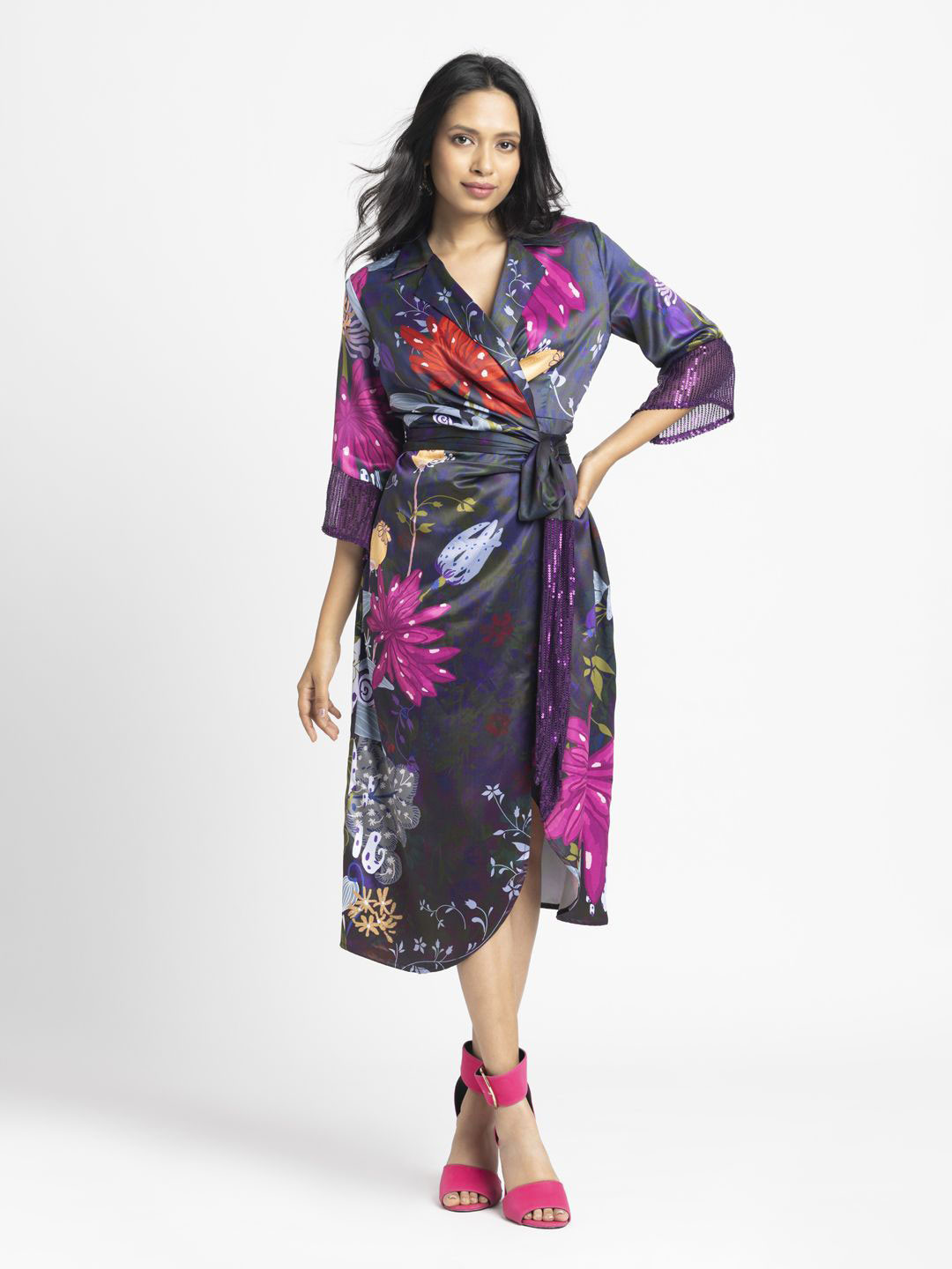 SHAYE Black V-Neck Floral Print & Sequins Three-Quarter Sleeves Casual Dress For Women