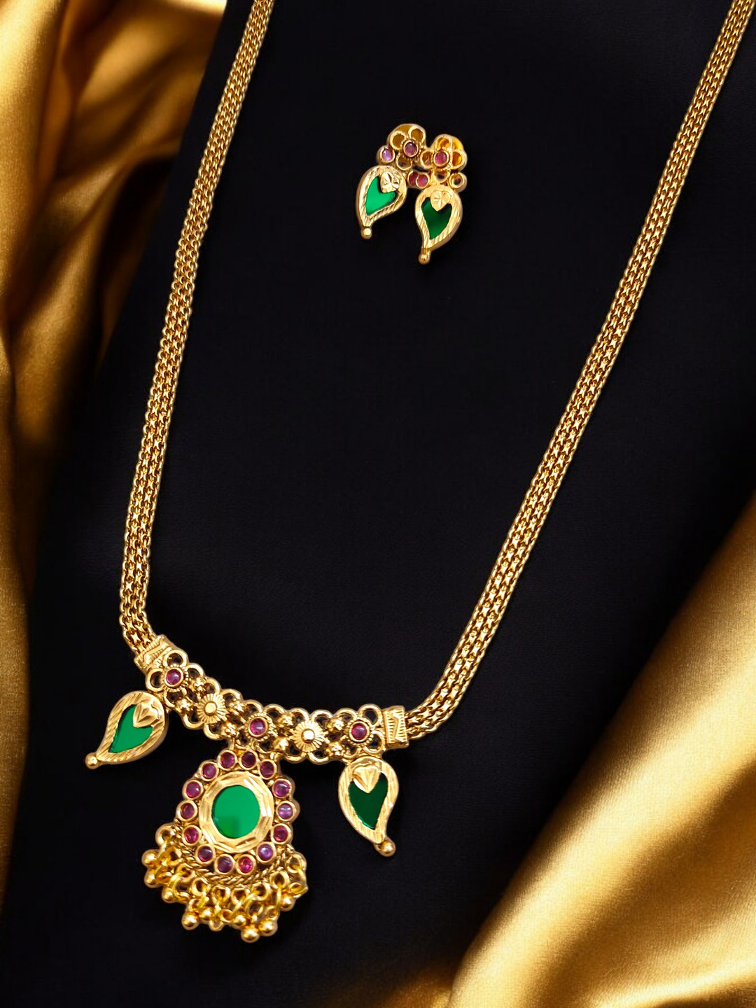 Pihtara Jewels Gold-Plated Kerala Palakka Stone Studded Jewellery Set