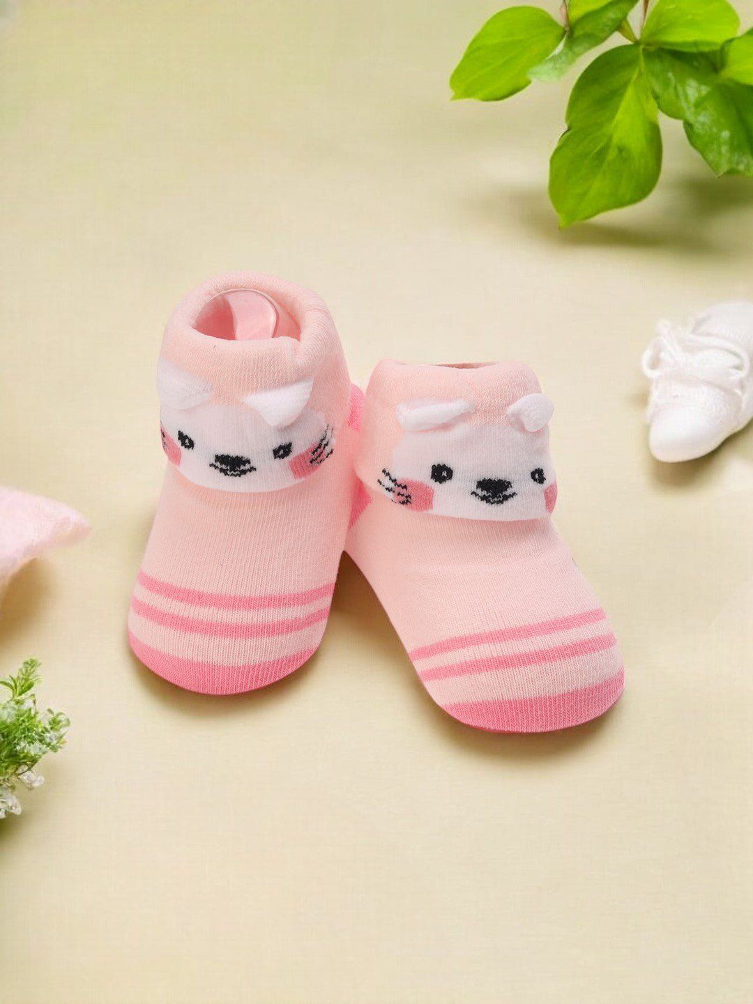 Yellow Bee Infant Girls 3D Bunny Face Patterned Cotton Ankle-Length Socks