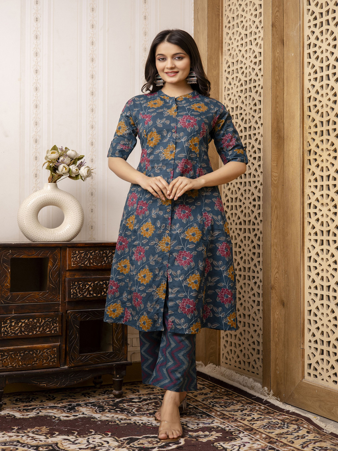 ANNAYEMA APPARELS Floral Printed Mandiran Collar Pure Cotton A-Line Kurta With Palazzo
