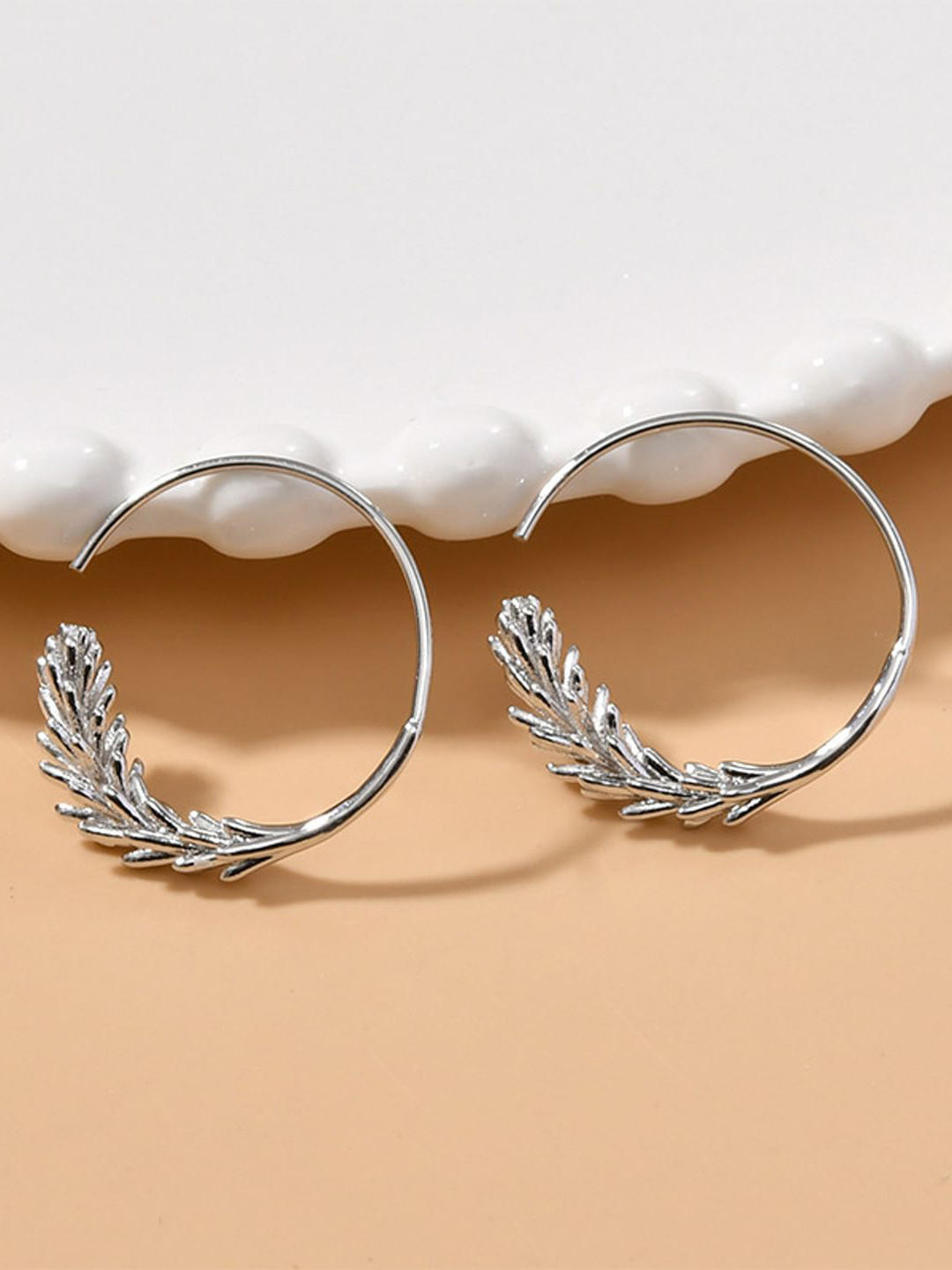 Just Lil Things Contemporary Ear Cuff