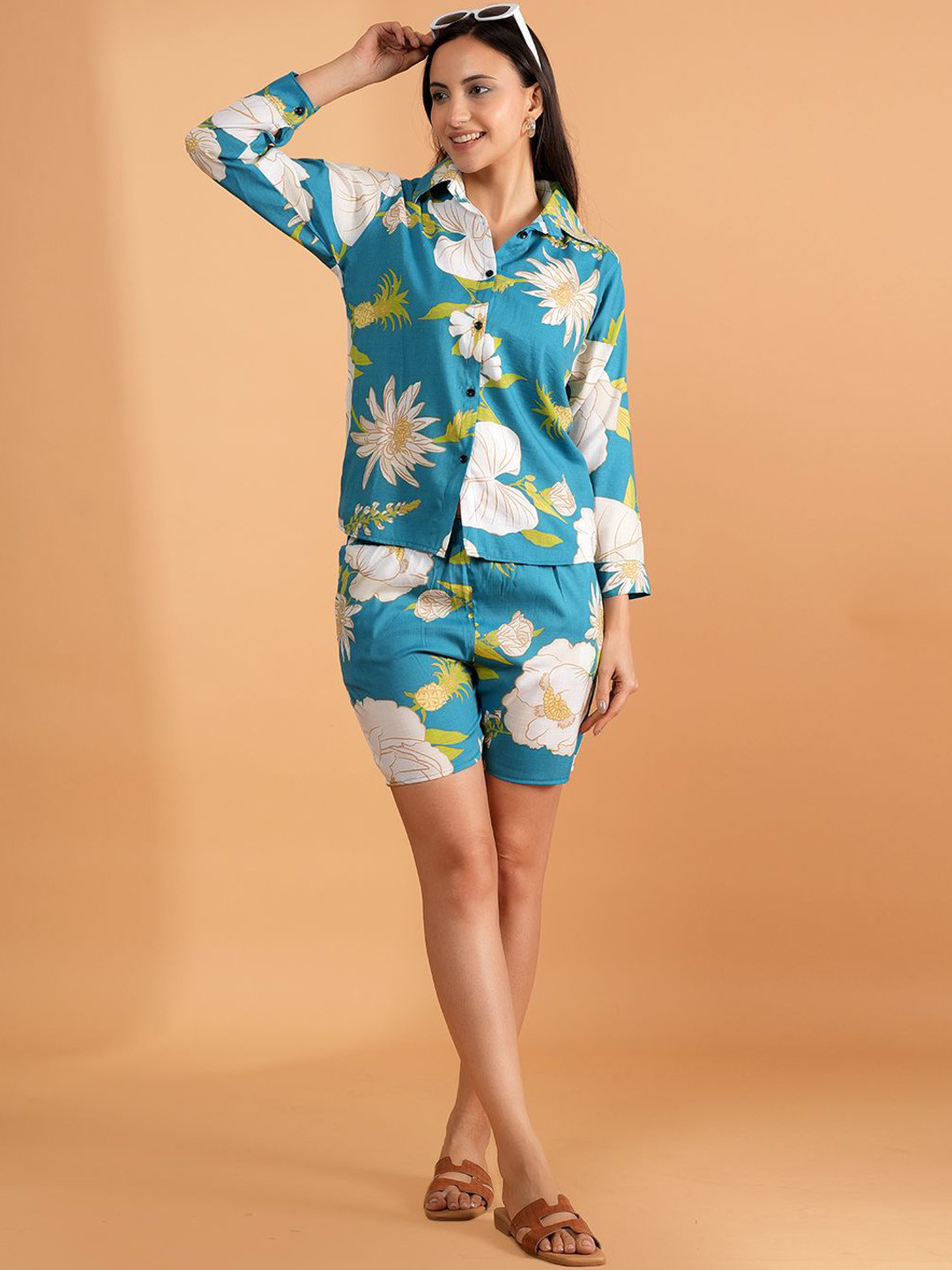 BAESD Floral Printed Shirt Collar Three Quarter Sleeve Shirt & Shorts