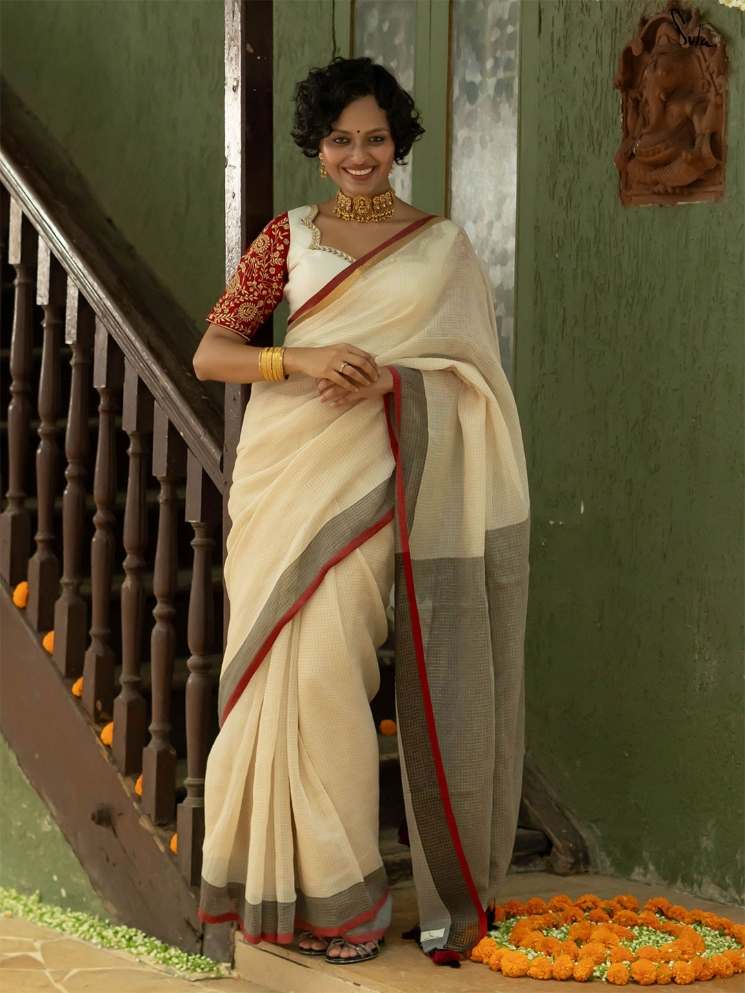 Suta Off white Mul cotton With zari Saree