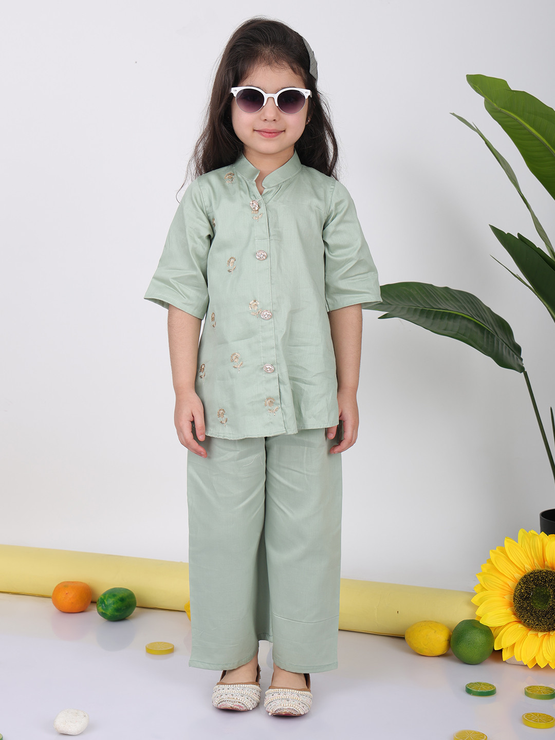 Here&Now X Kinder Kids Girls Paisley Yoke Design Regular Gotta Patti Pure Cotton Kurti with Palazzos & With
