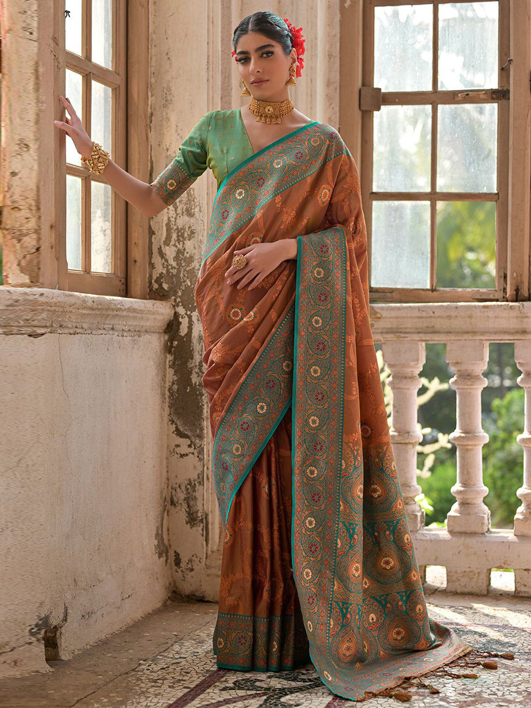 VISHNU WEAVES Antique Coffee Floral Woven Design Zari Banarasi Silk Sarees