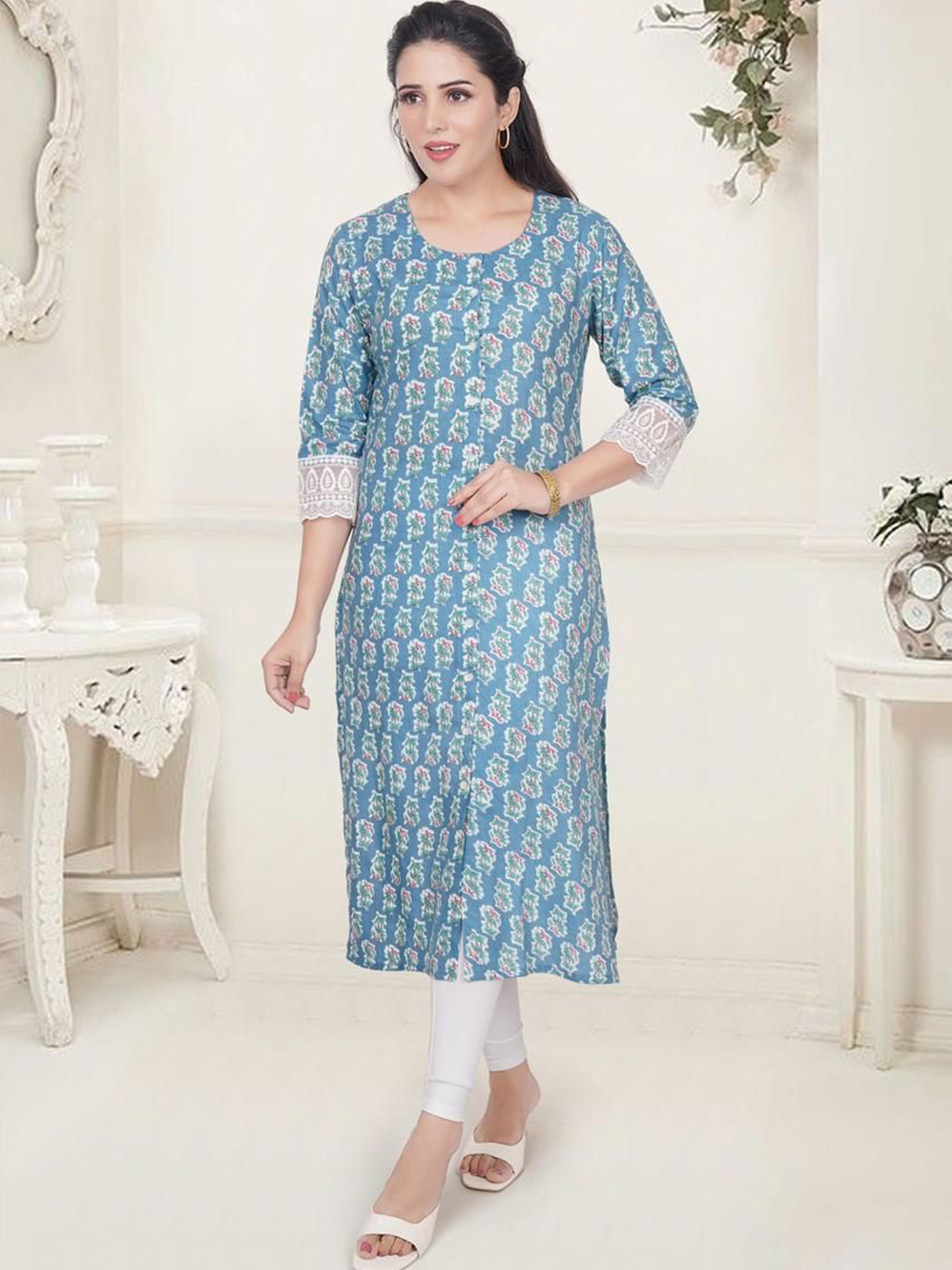 KRITHA Floral Printed Round Neck Pure Cotton Straight Kurta