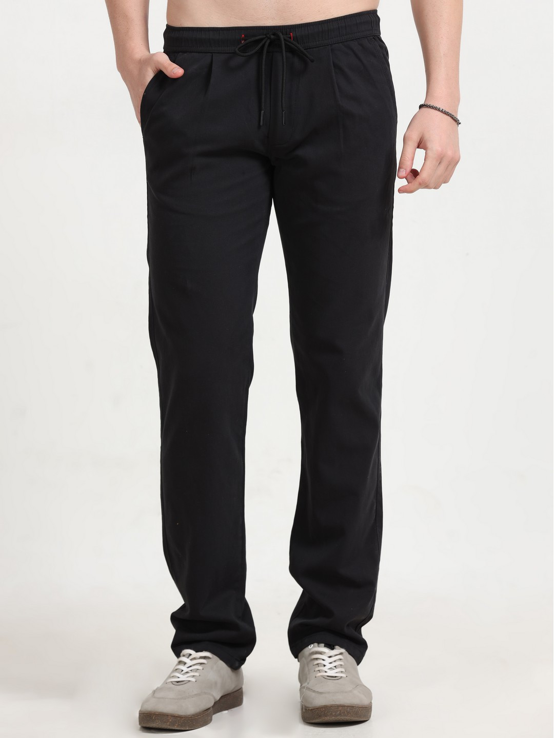 NEVER NEUD Men Relaxed Straight Fit Lazy Linen Pleated Trousers