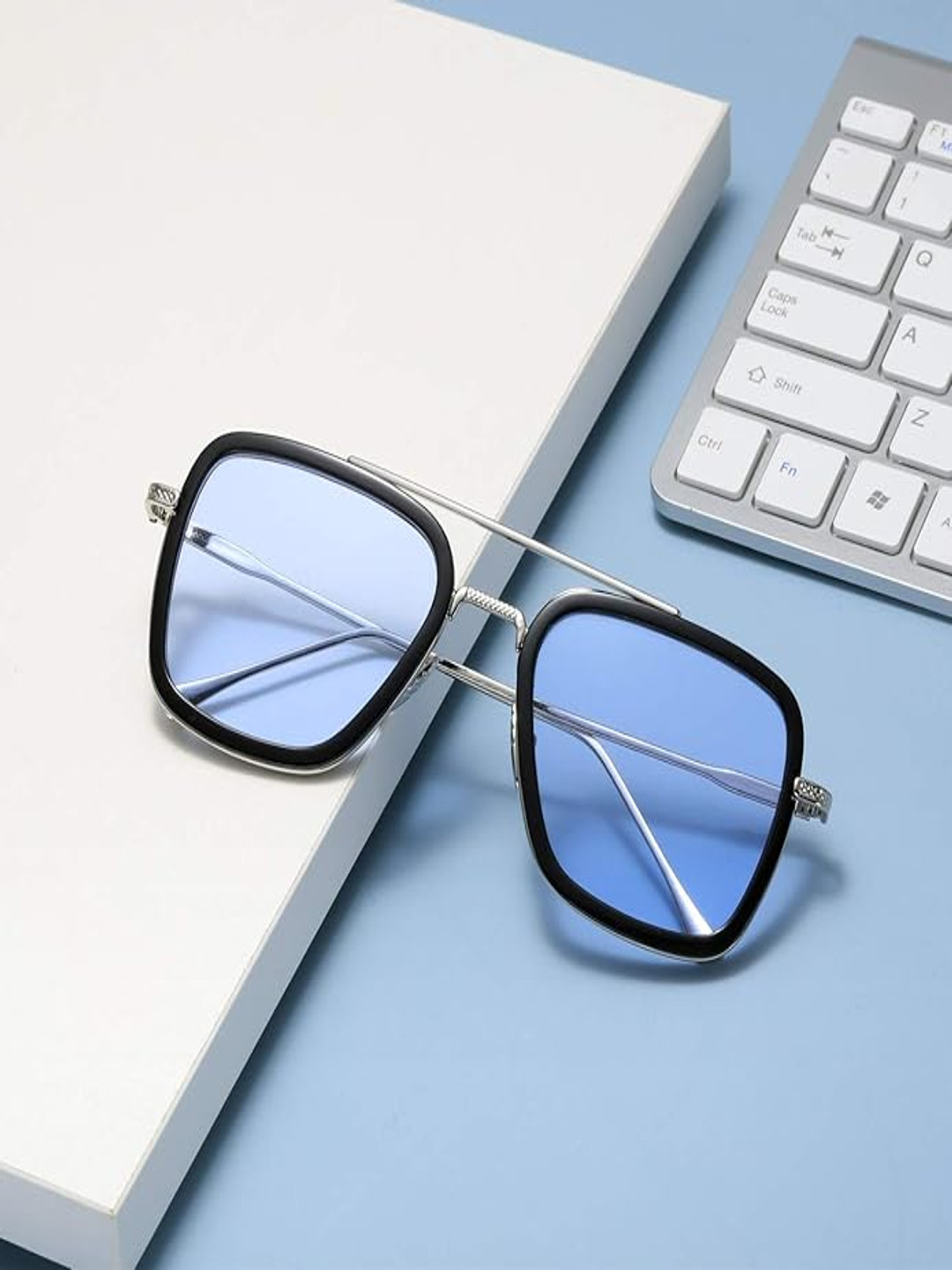 LEGEND EYEWEAR Unisex Aviator Sunglasses with Polarised Lens