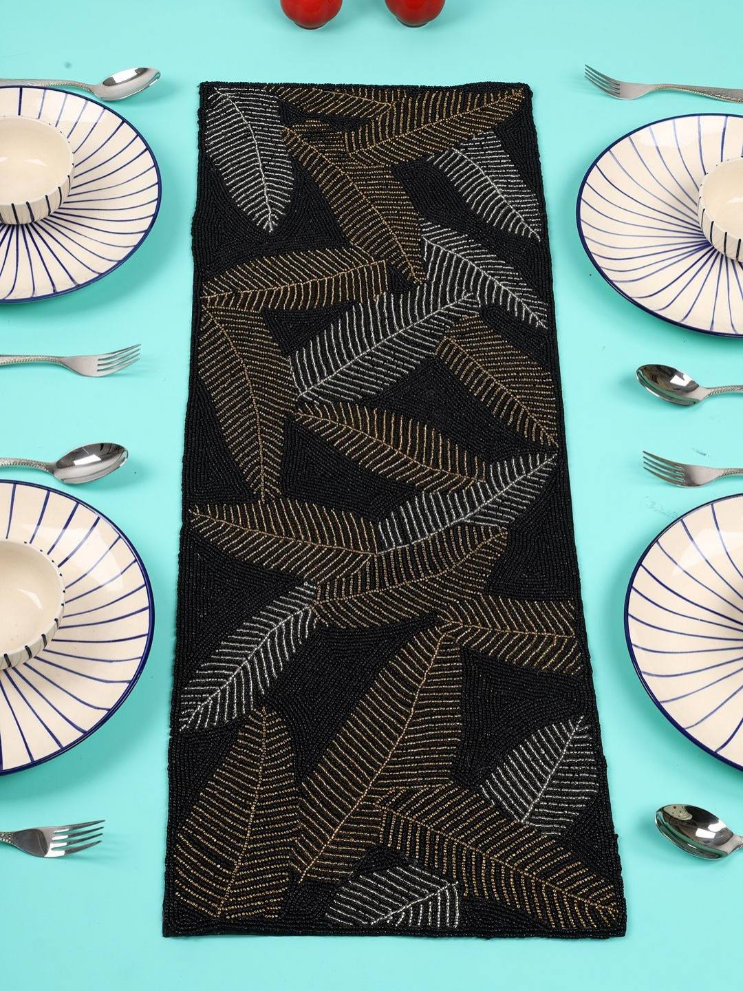 YWULY Black & Brown Floral Beaded Dining Table Runner