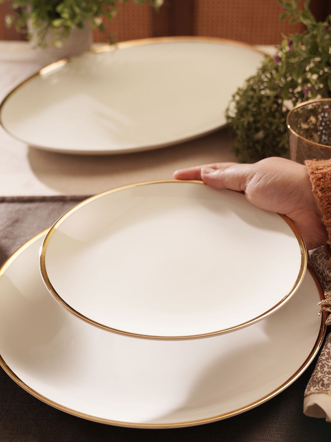 Pure Home and Living Unisex White Plates