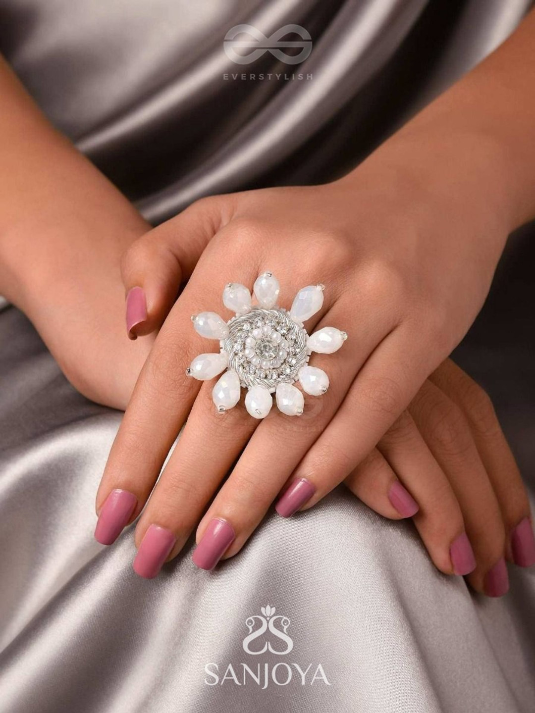 EVERSTYLISH Sanjoya Stone, Beads & Glass Drops Embroidered Adjustable Finger Ring
