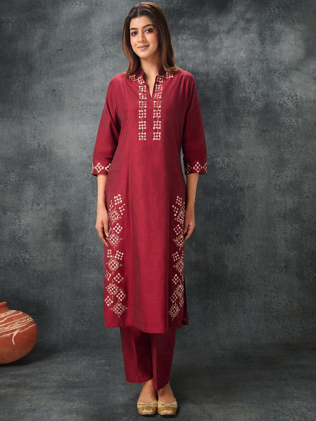 Phulkari Forever Women Floral Embroidered Regular Thread Work Pure Silk Kurti with Trousers