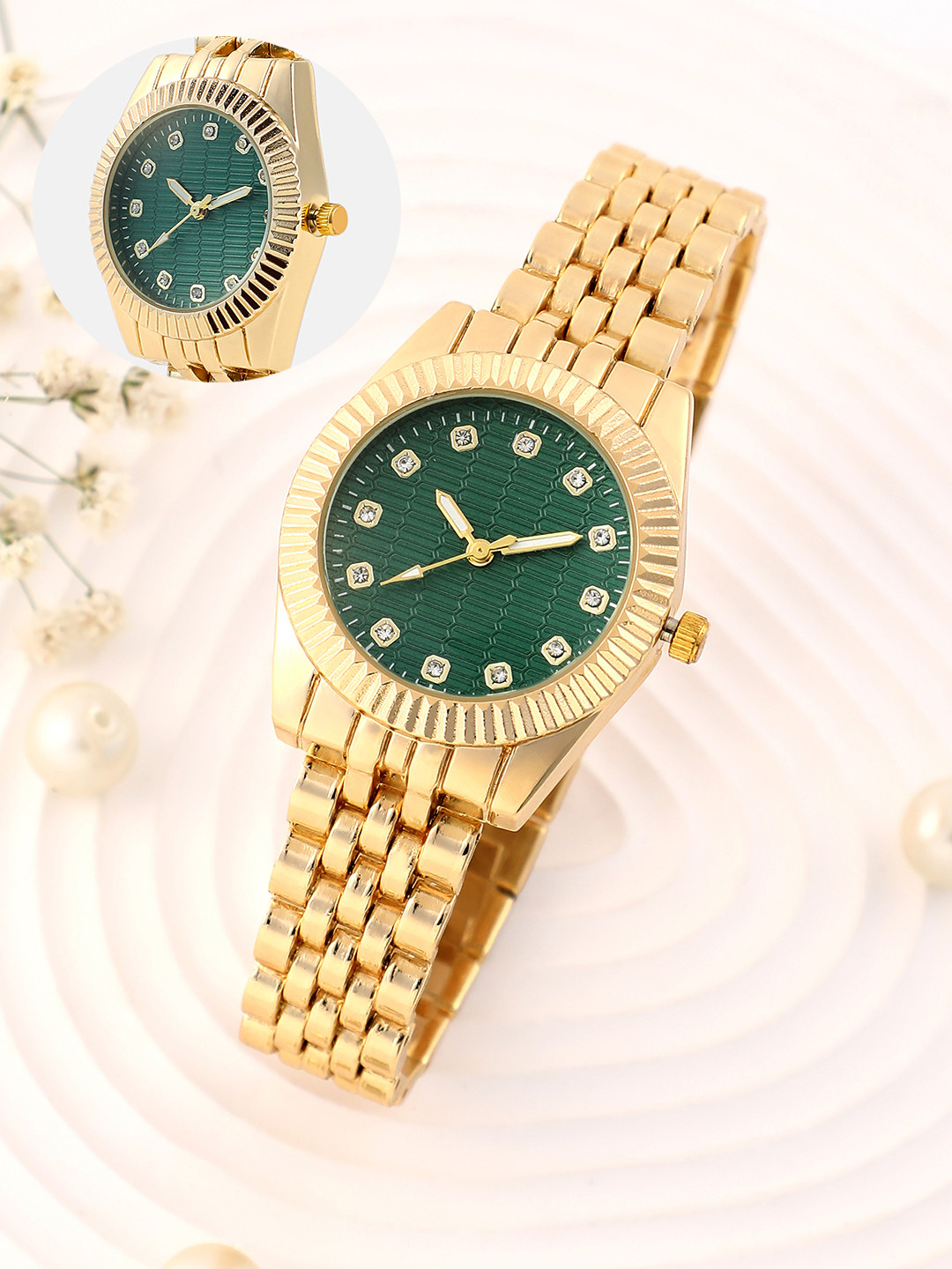 HAUTE SAUCE   Women Patterned Dial & Stainless Steel Bracelet Style Straps Analogue Watch